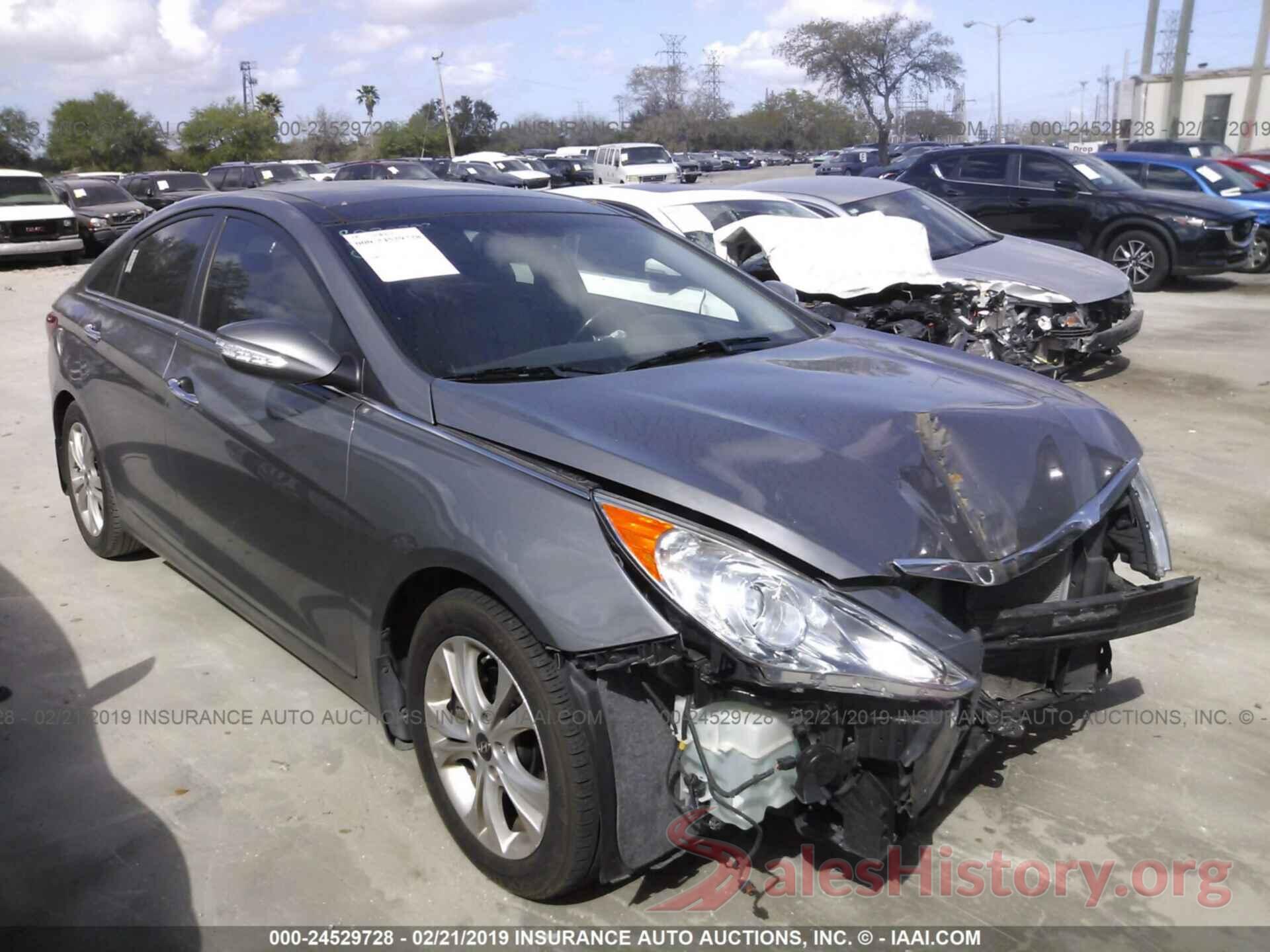 5NPEC4AC8DH621136 2013 HYUNDAI SONATA