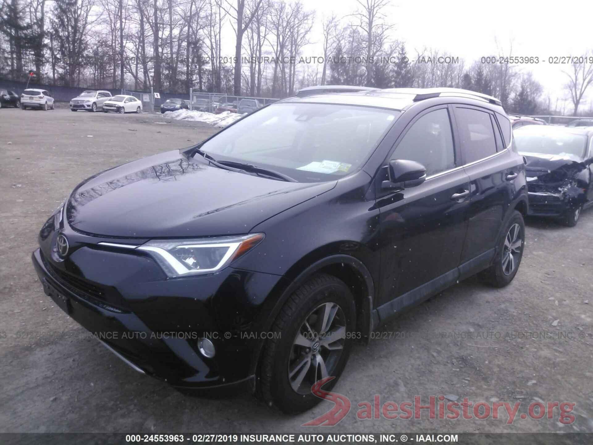 2T3RFREV5HW693072 2017 TOYOTA RAV4