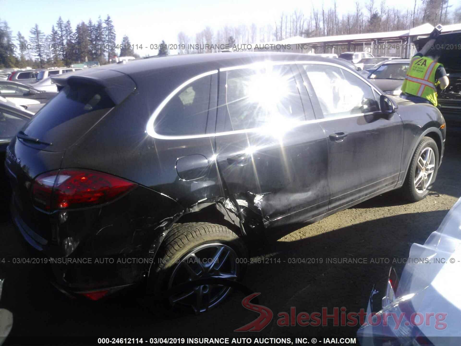 WP1AA2A21ELA96562 2014 PORSCHE CAYENNE