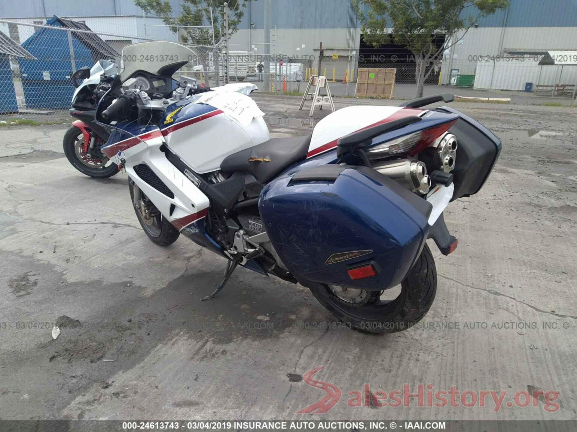 JH2RC46877M900326 2007 HONDA VFR800