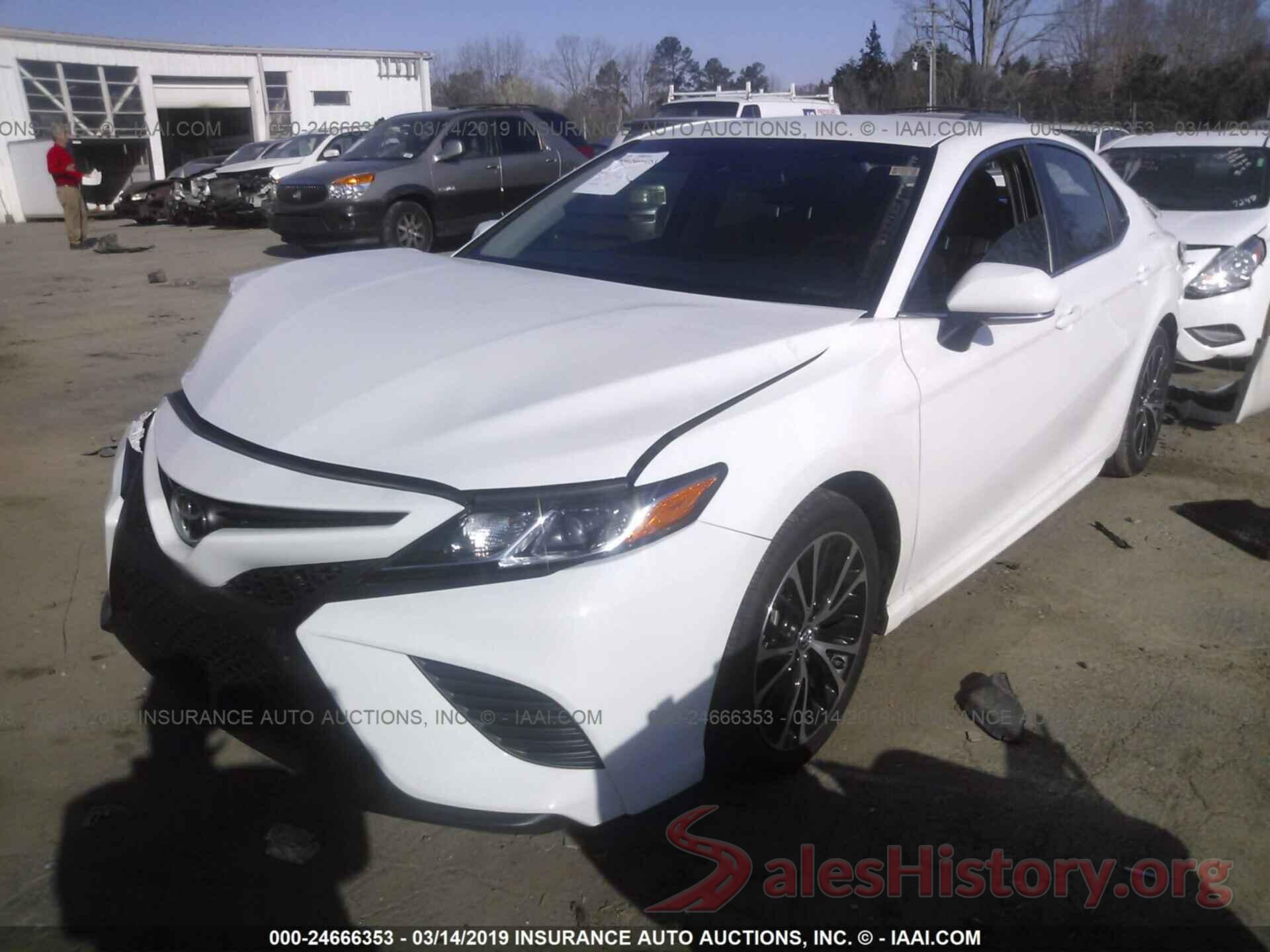 4T1B11HK0JU057970 2018 TOYOTA CAMRY