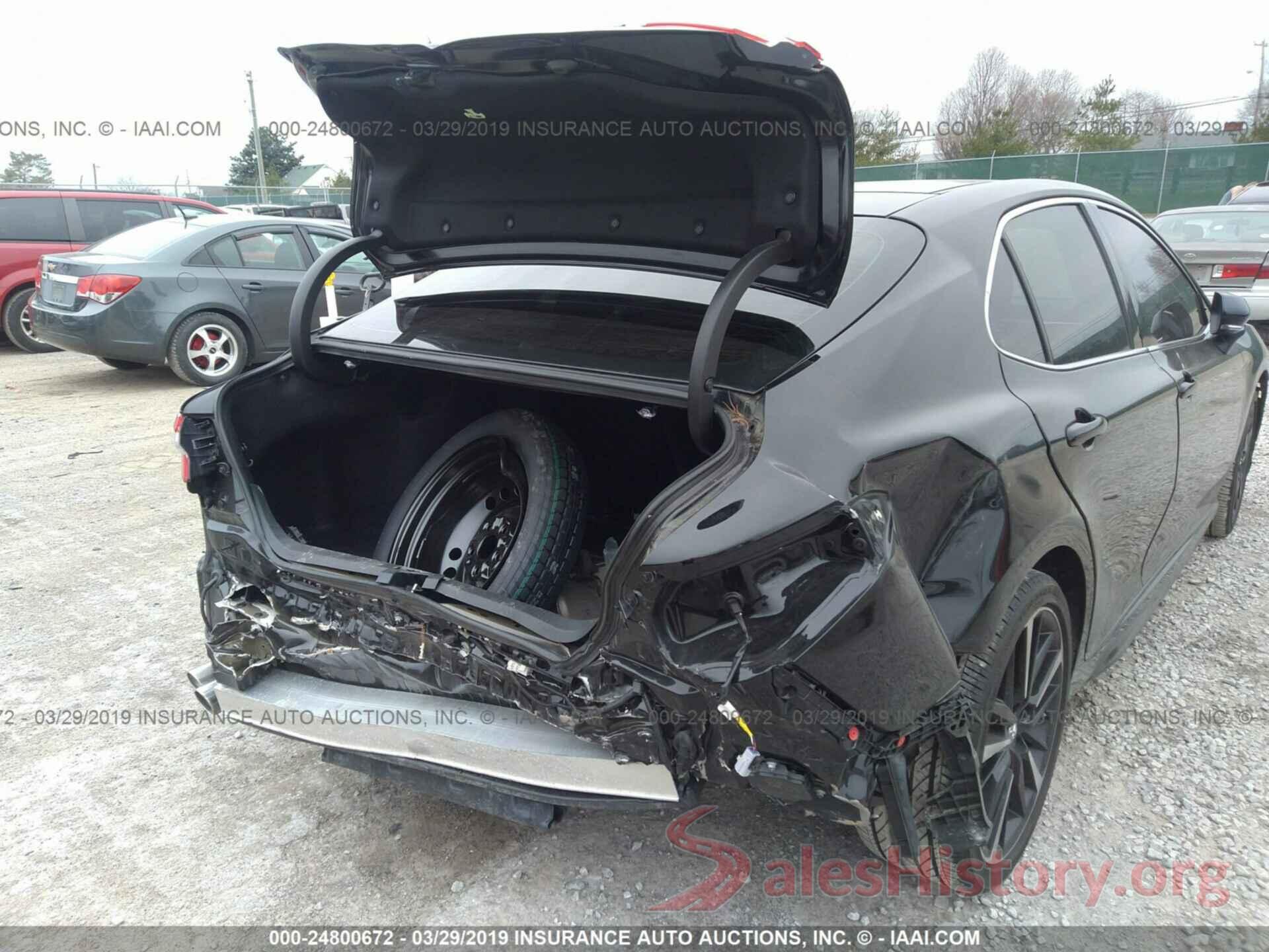 4T1B61HK6JU061300 2018 TOYOTA CAMRY