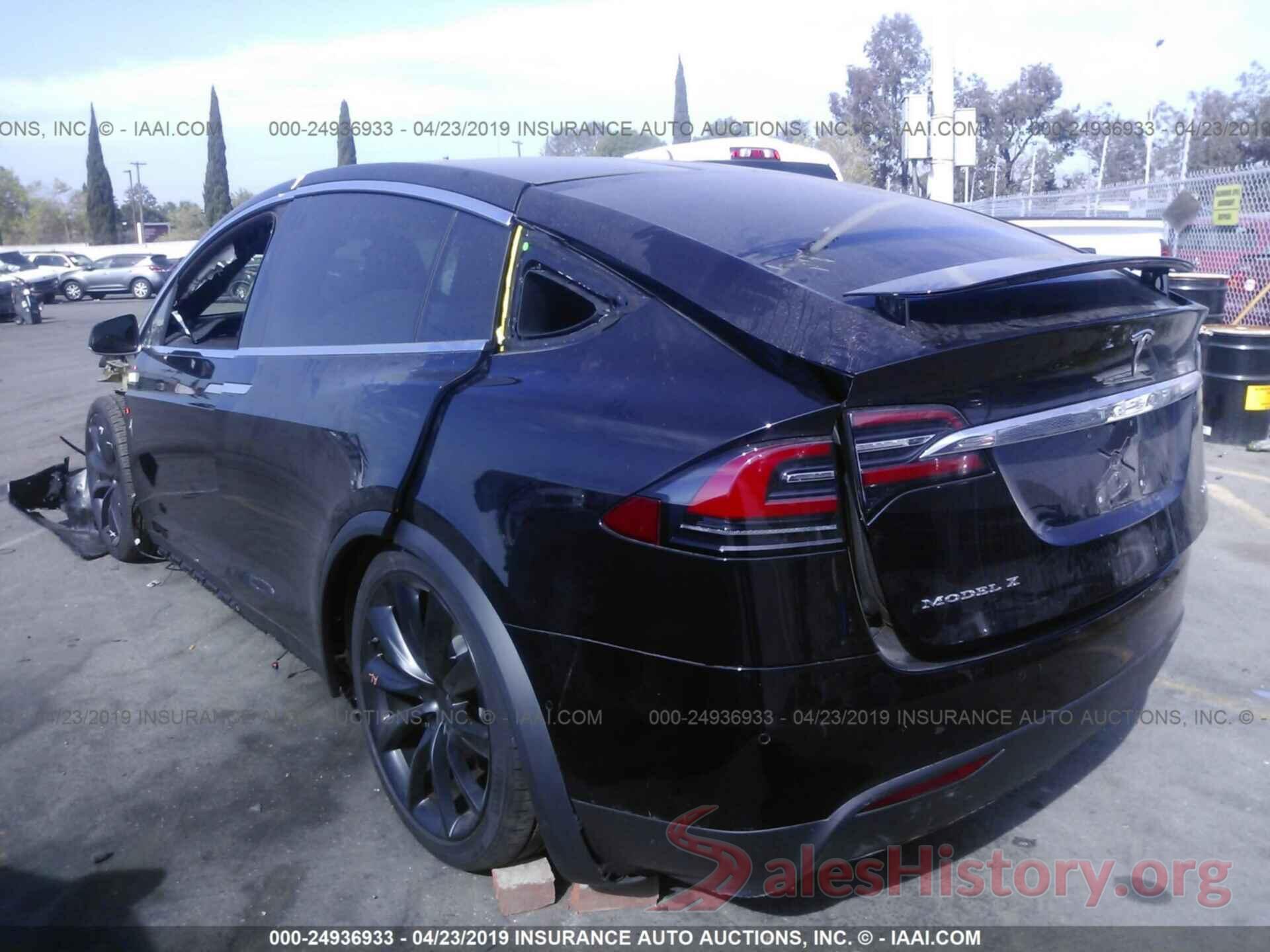 5YJXCBE23JF115450 2018 TESLA MODEL X