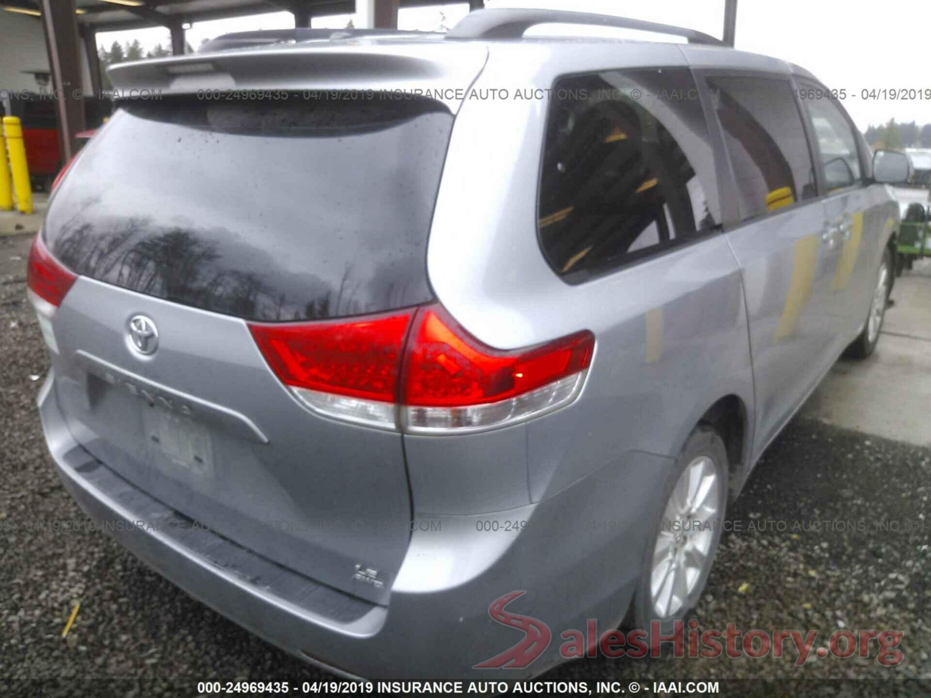 5TDJK3DC0BS028403 2011 TOYOTA SIENNA