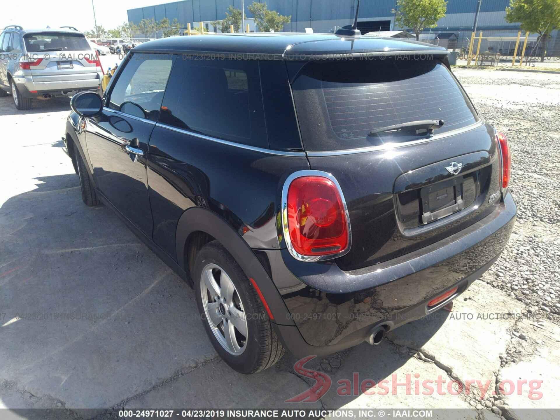 WMWXP5C52H3B77951 2017 MINI COOPER