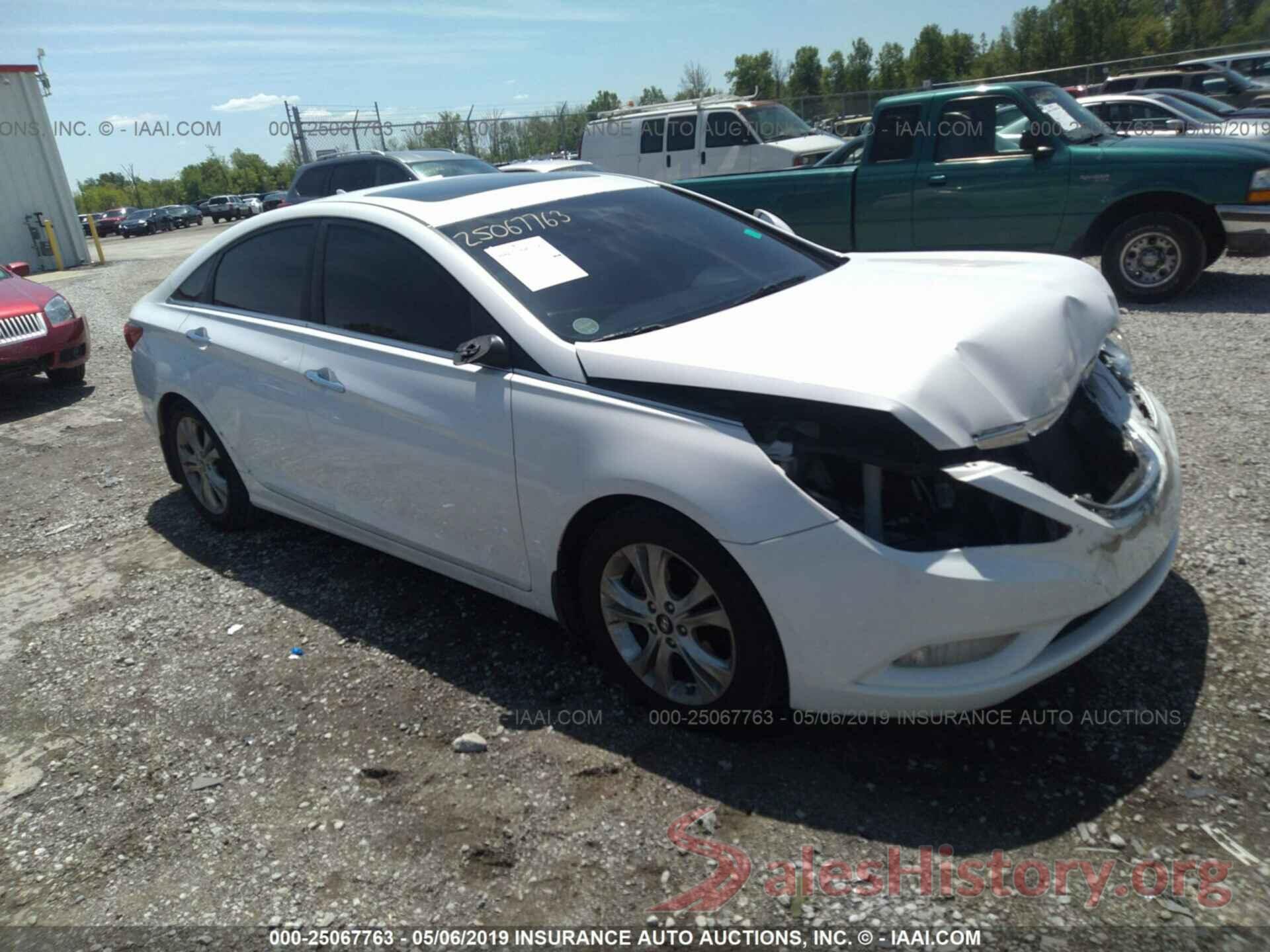 5NPEC4AC1BH038386 2011 HYUNDAI SONATA