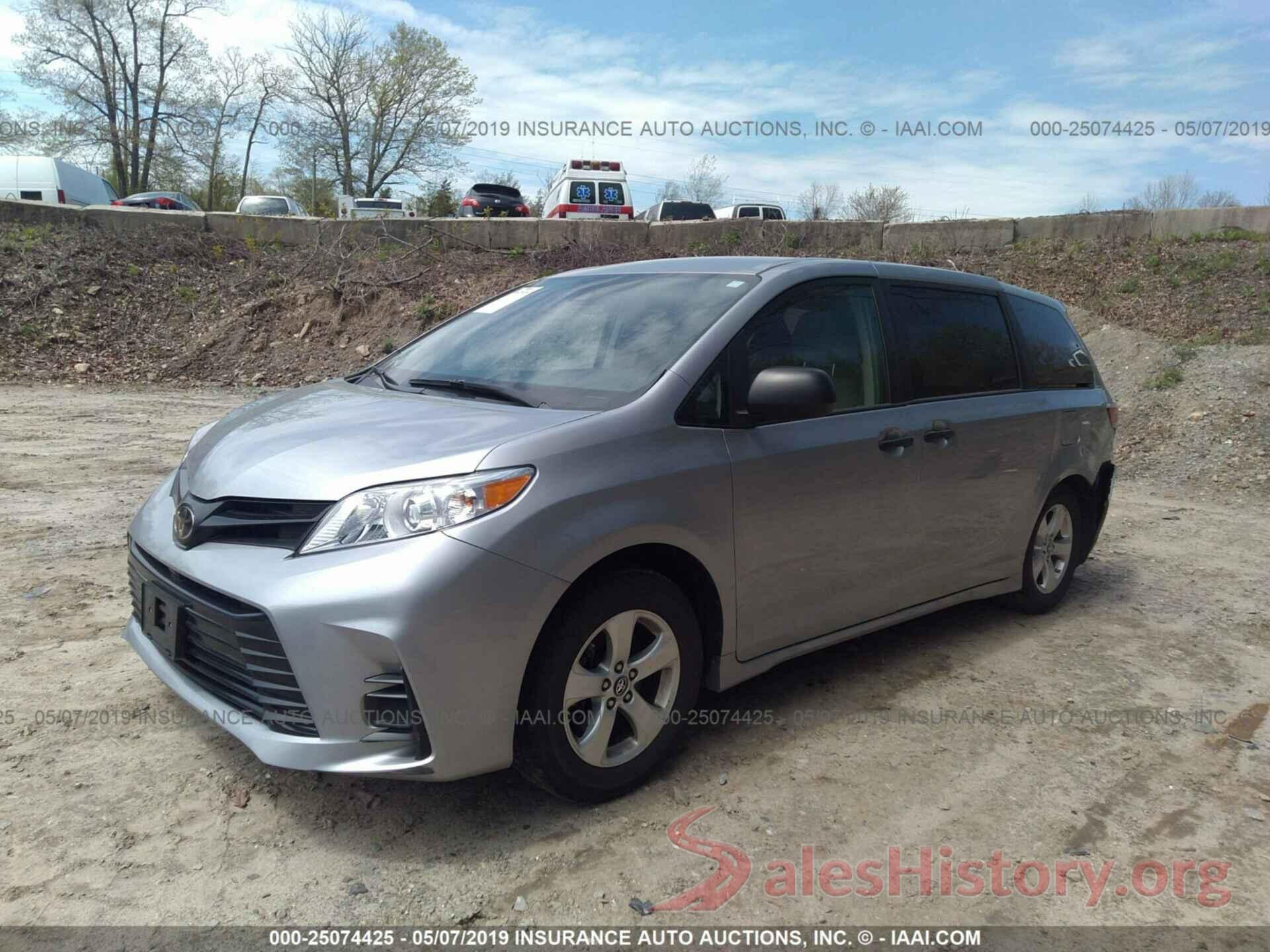 5TDZZ3DC5JS922670 2018 TOYOTA SIENNA