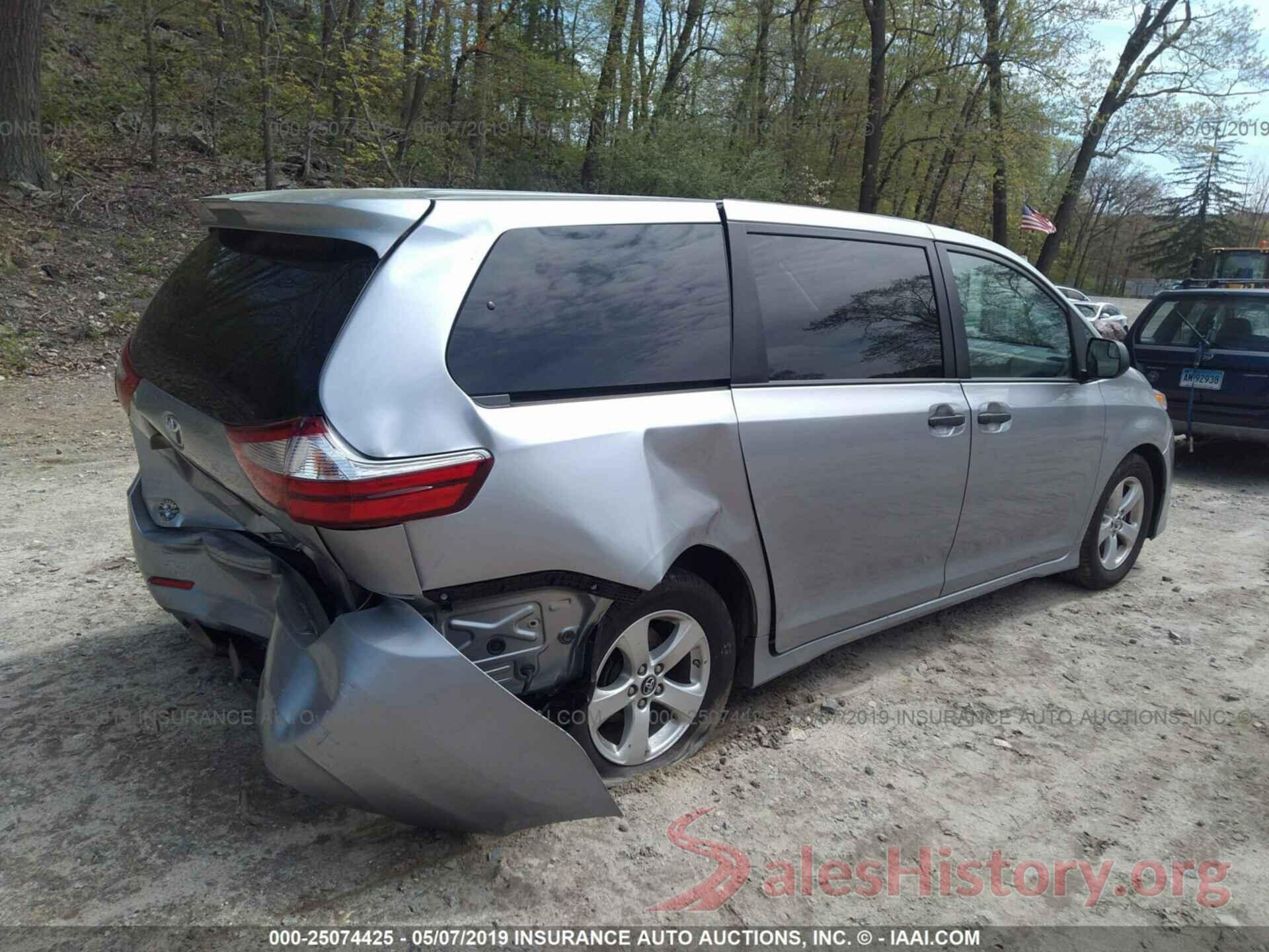 5TDZZ3DC5JS922670 2018 TOYOTA SIENNA