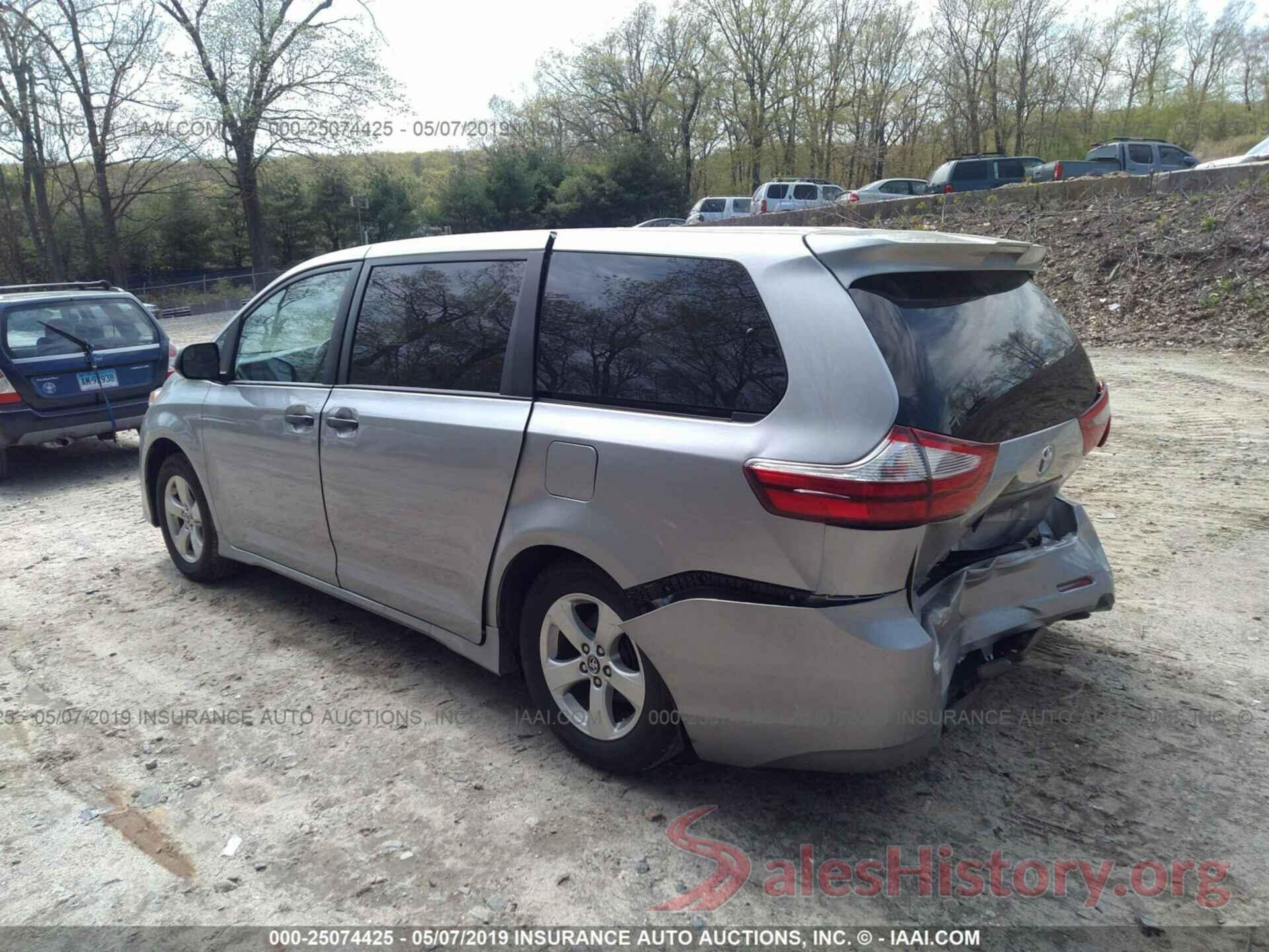 5TDZZ3DC5JS922670 2018 TOYOTA SIENNA