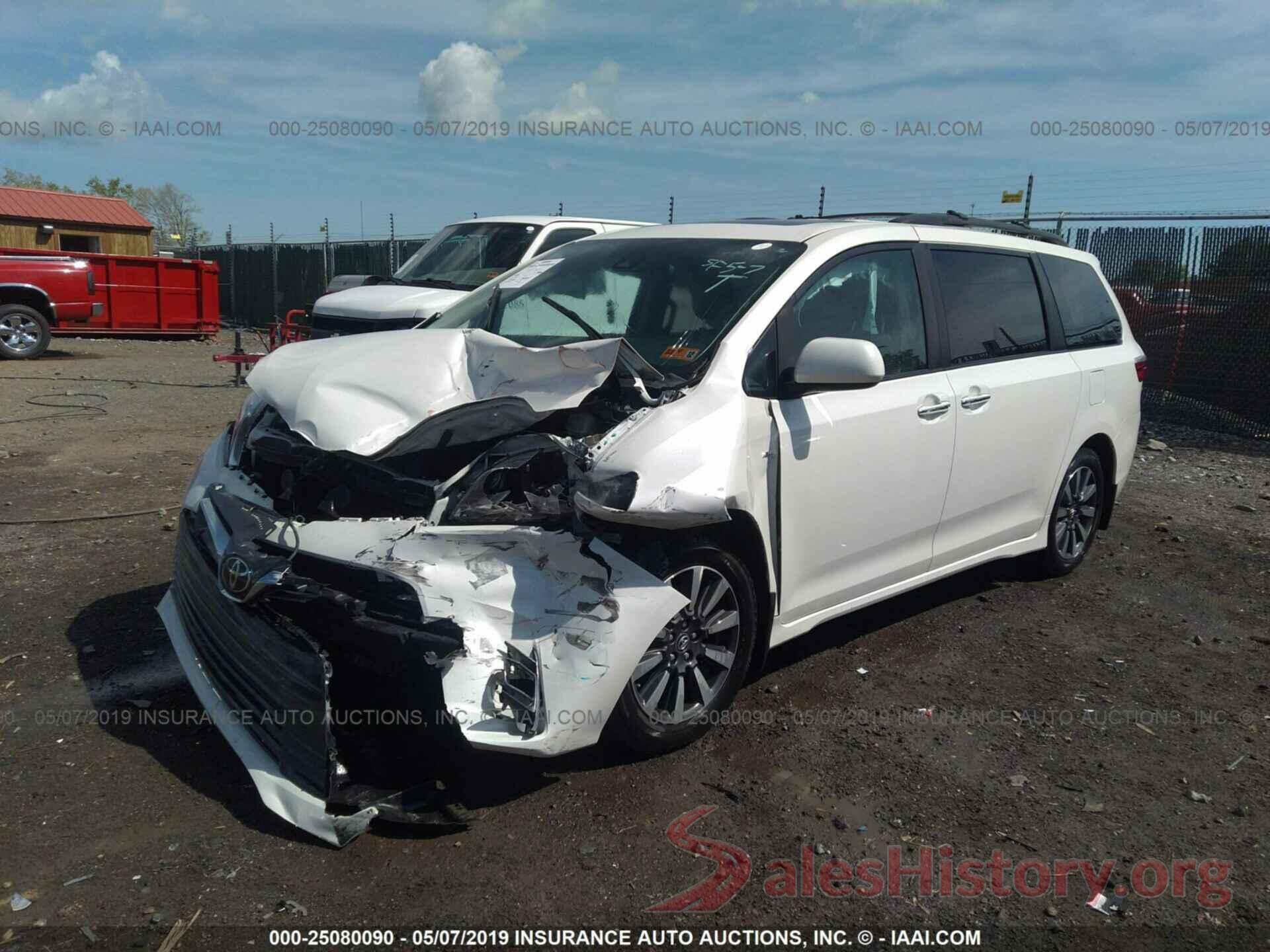 5TDDZ3DC0JS189387 2018 TOYOTA SIENNA