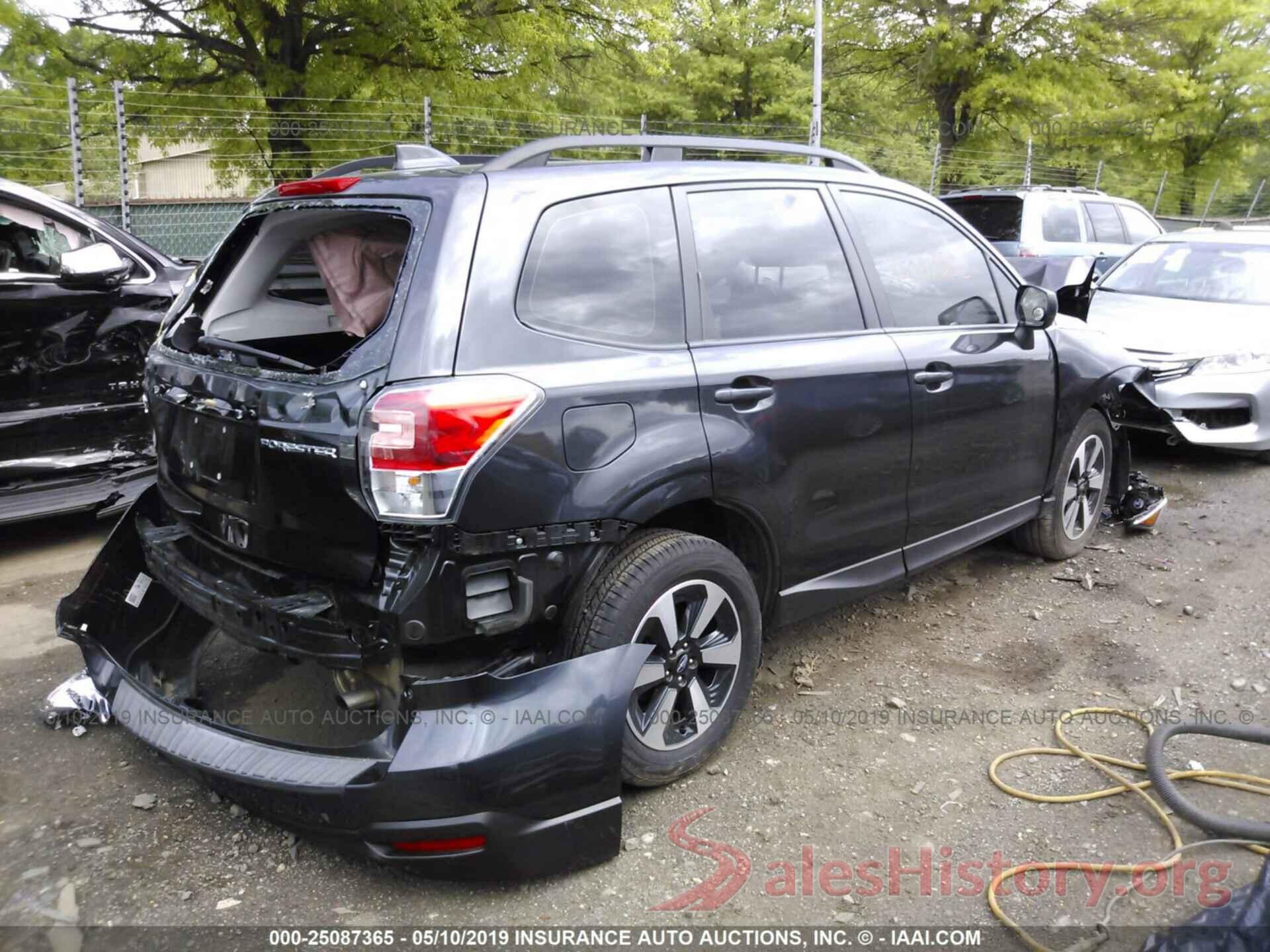 JF2SJABC0JH403211 2018 SUBARU FORESTER