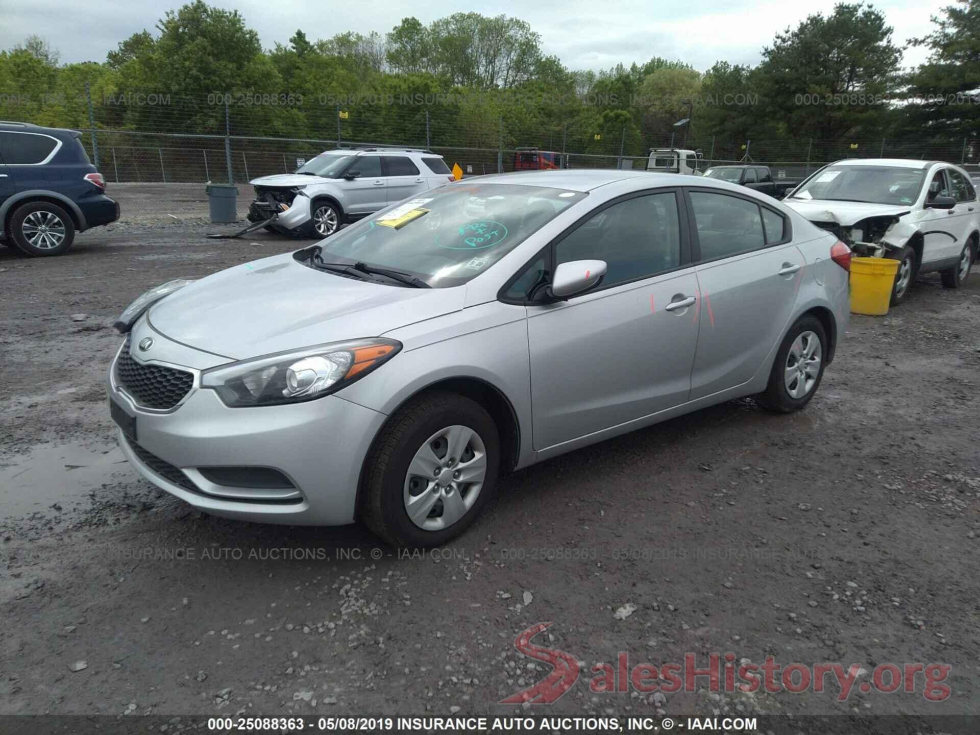 KNAFK4A69F5371858 2015 KIA FORTE