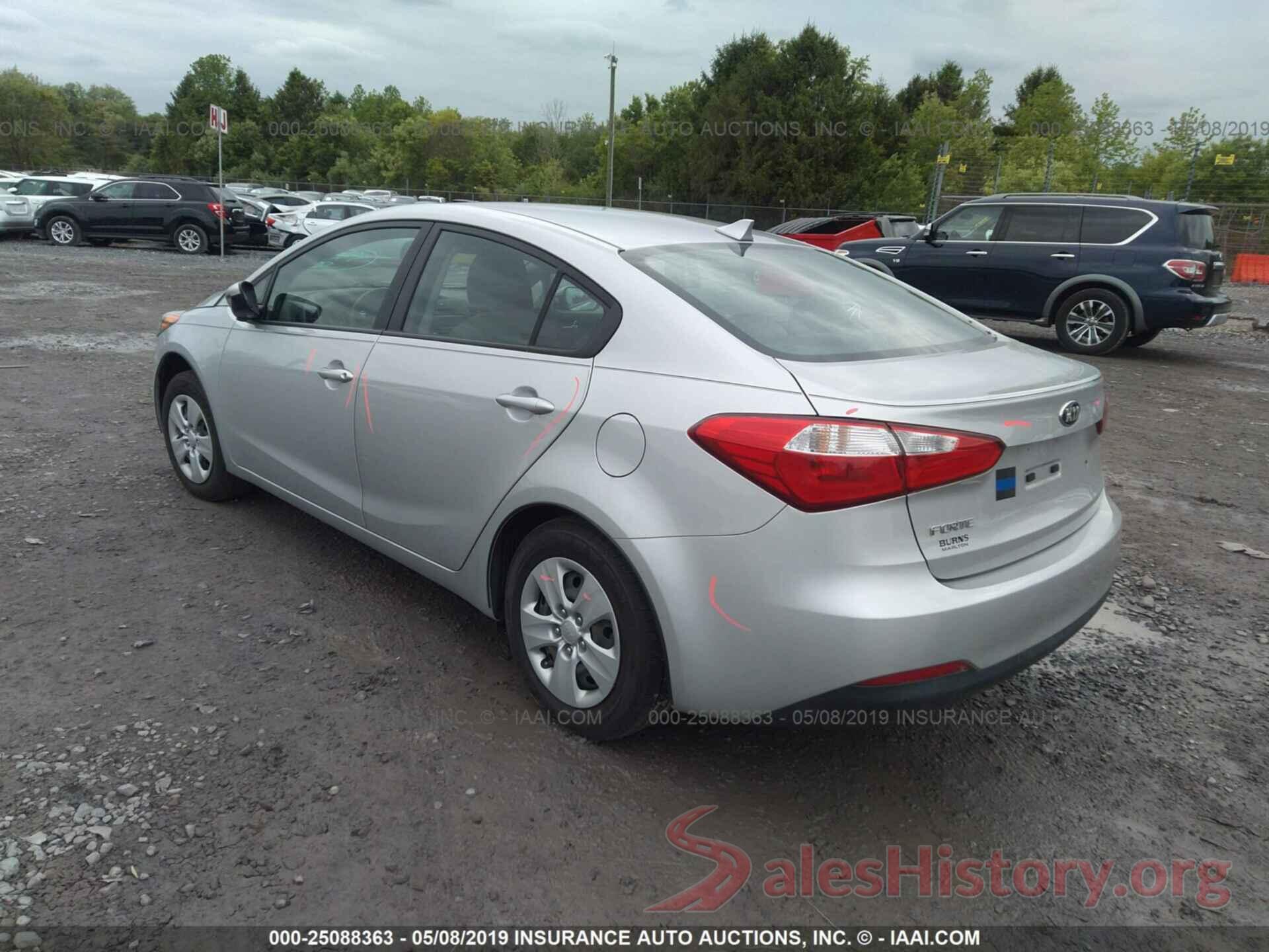 KNAFK4A69F5371858 2015 KIA FORTE