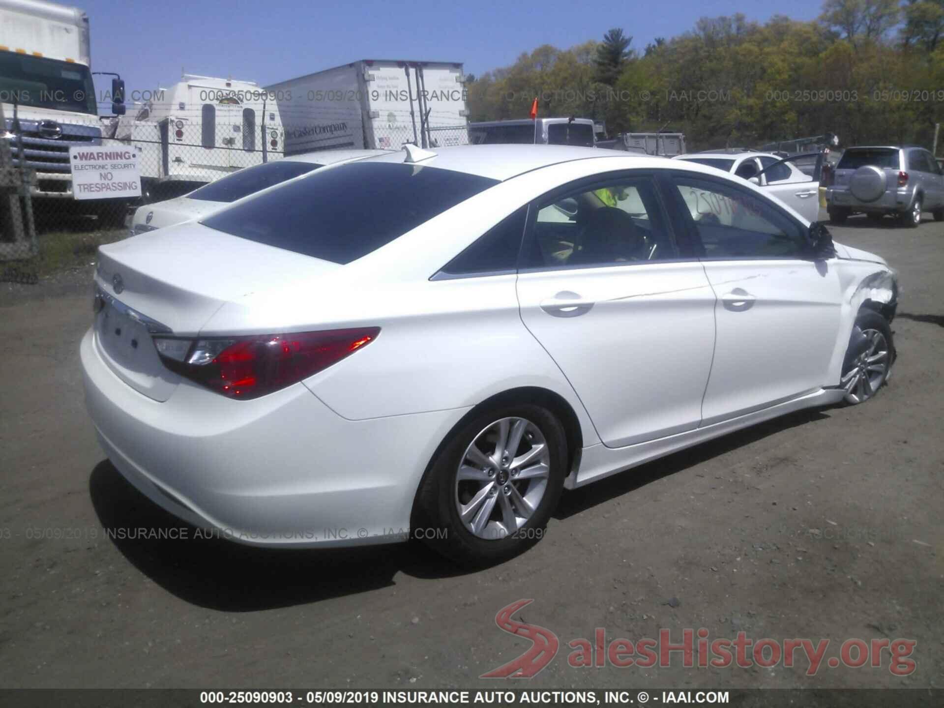 5NPEB4AC4BH095474 2011 HYUNDAI SONATA