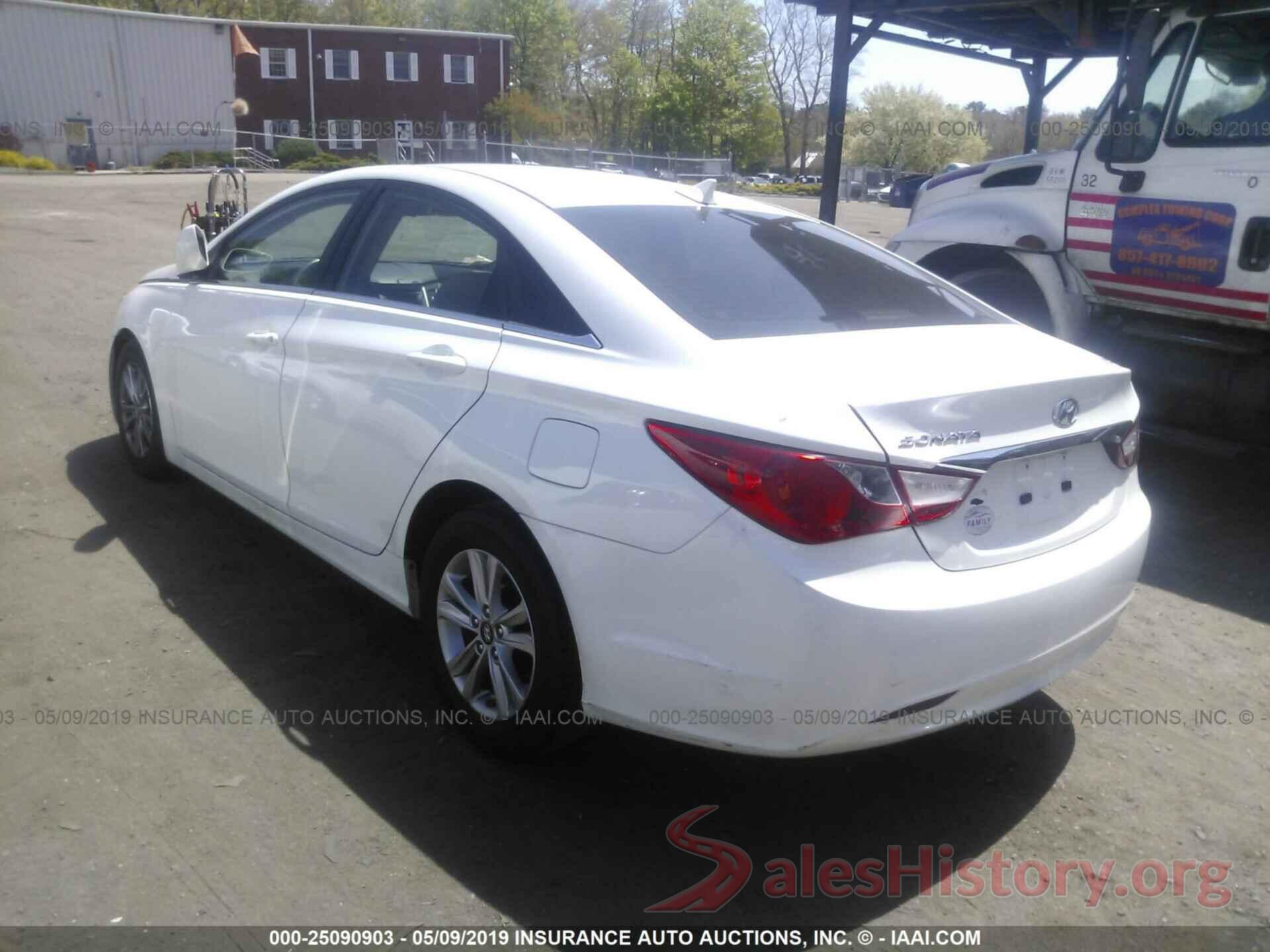 5NPEB4AC4BH095474 2011 HYUNDAI SONATA