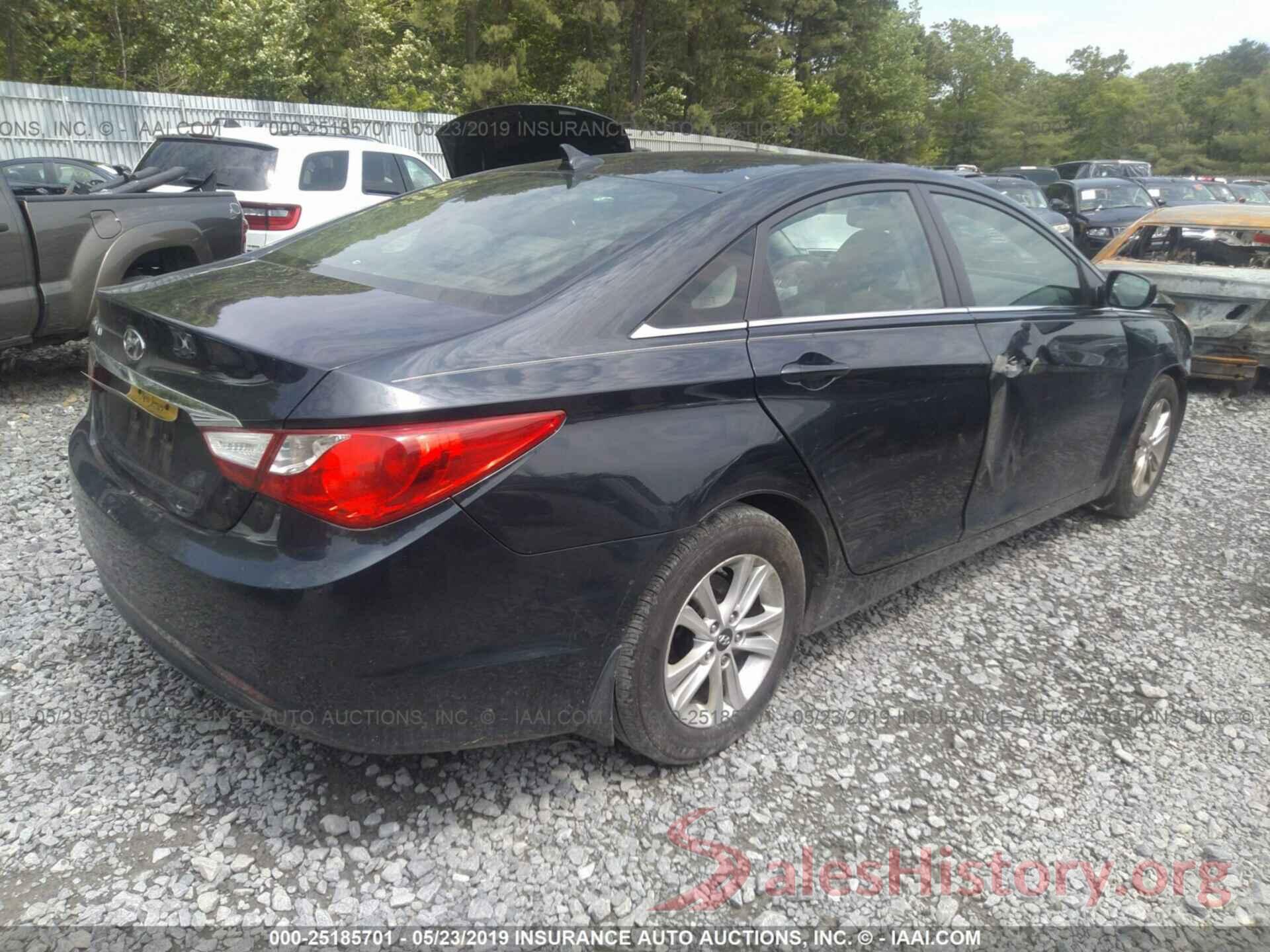 5NPEB4AC5BH098870 2011 HYUNDAI SONATA