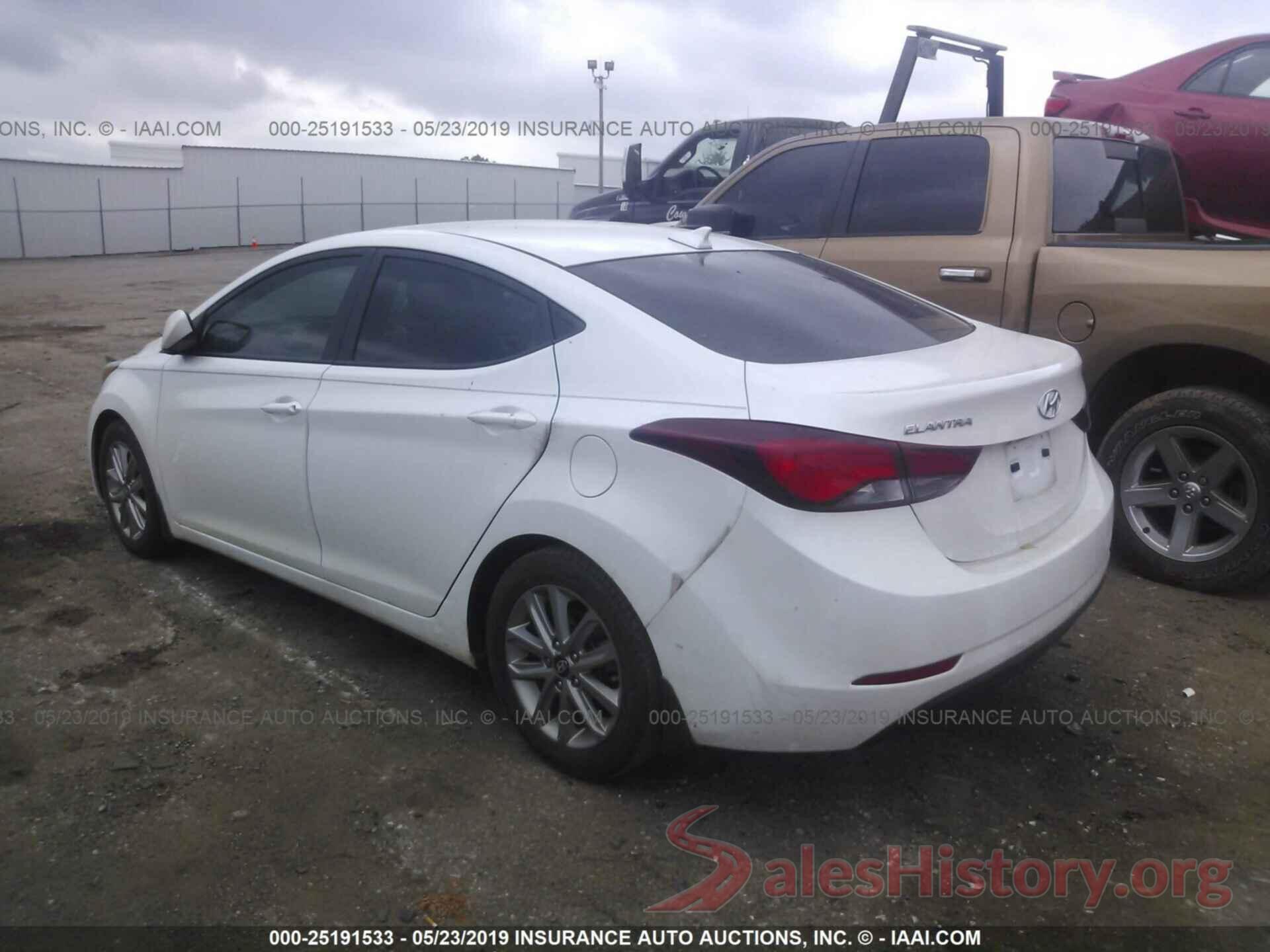 5NPDH4AE8GH693098 2016 HYUNDAI ELANTRA