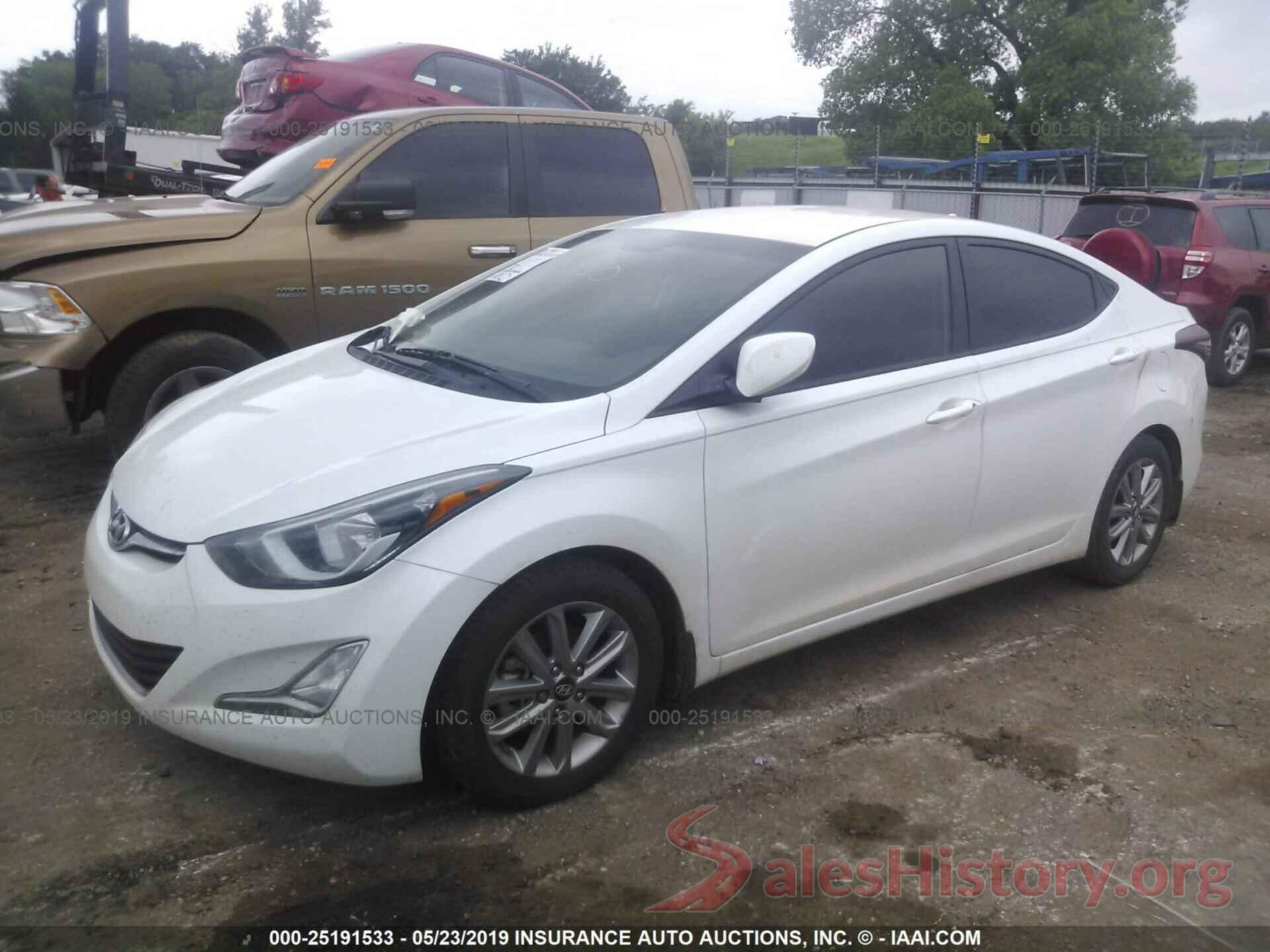 5NPDH4AE8GH693098 2016 HYUNDAI ELANTRA