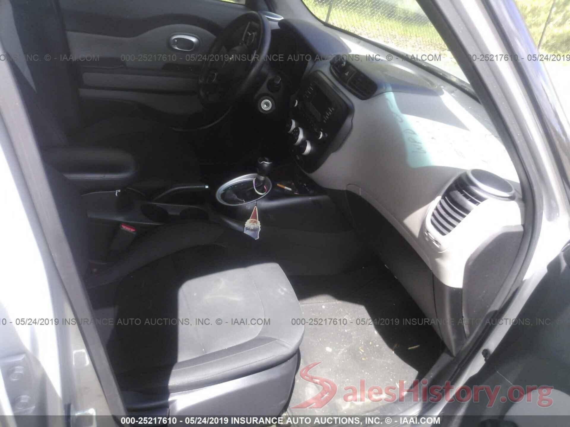 KNDJN2A2XG7828771 2016 KIA Soul