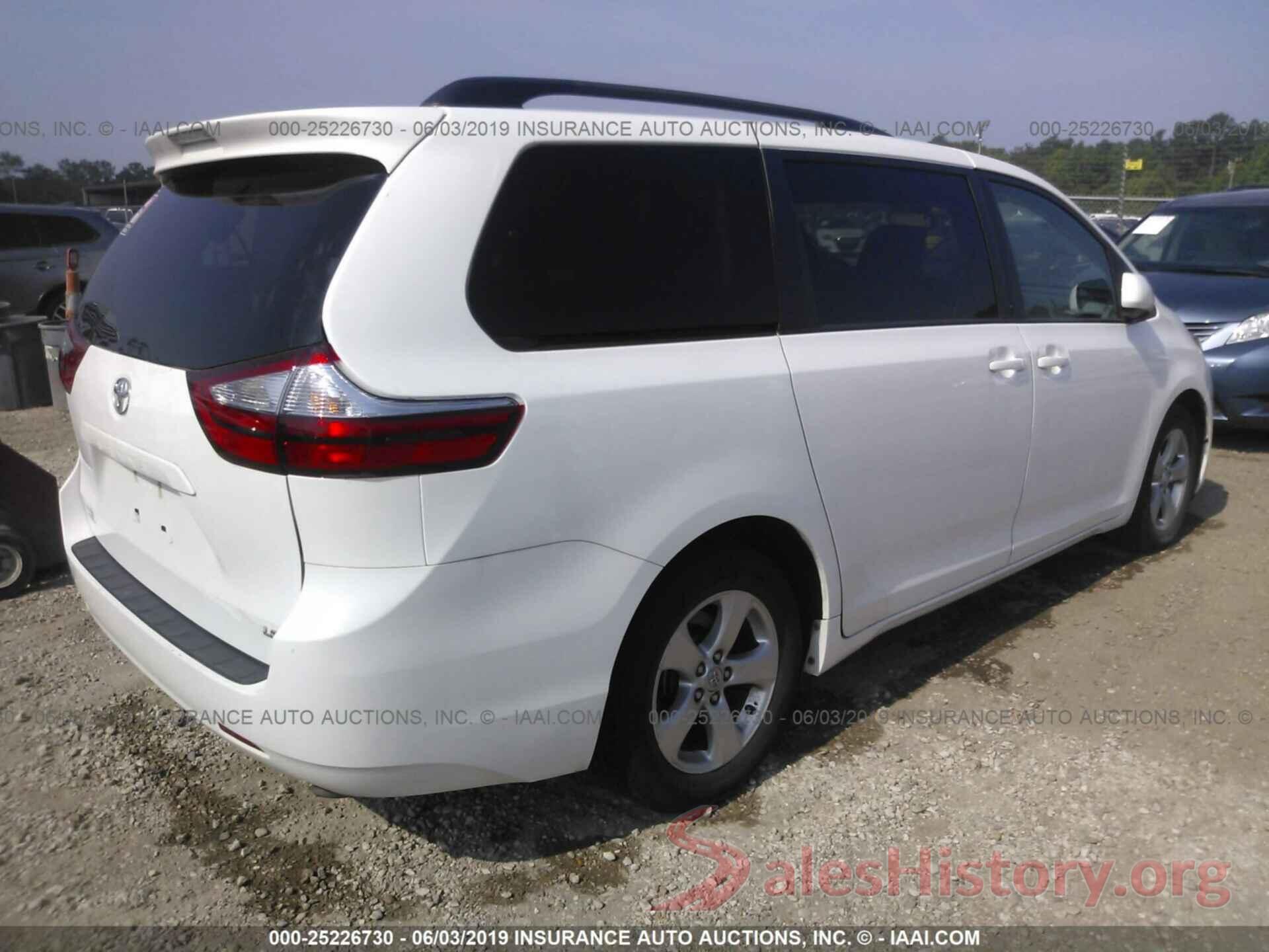 5TDKZ3DCXHS813858 2017 TOYOTA SIENNA