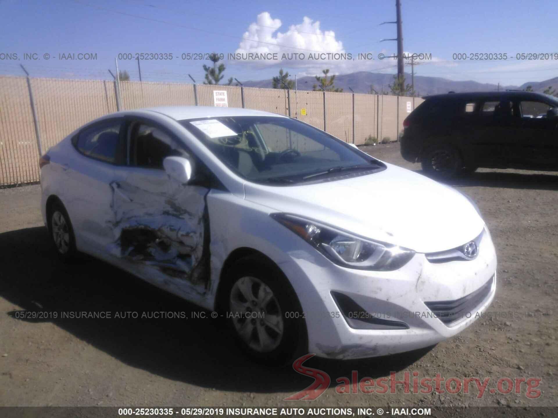 5NPDH4AE4GH695298 2016 HYUNDAI ELANTRA