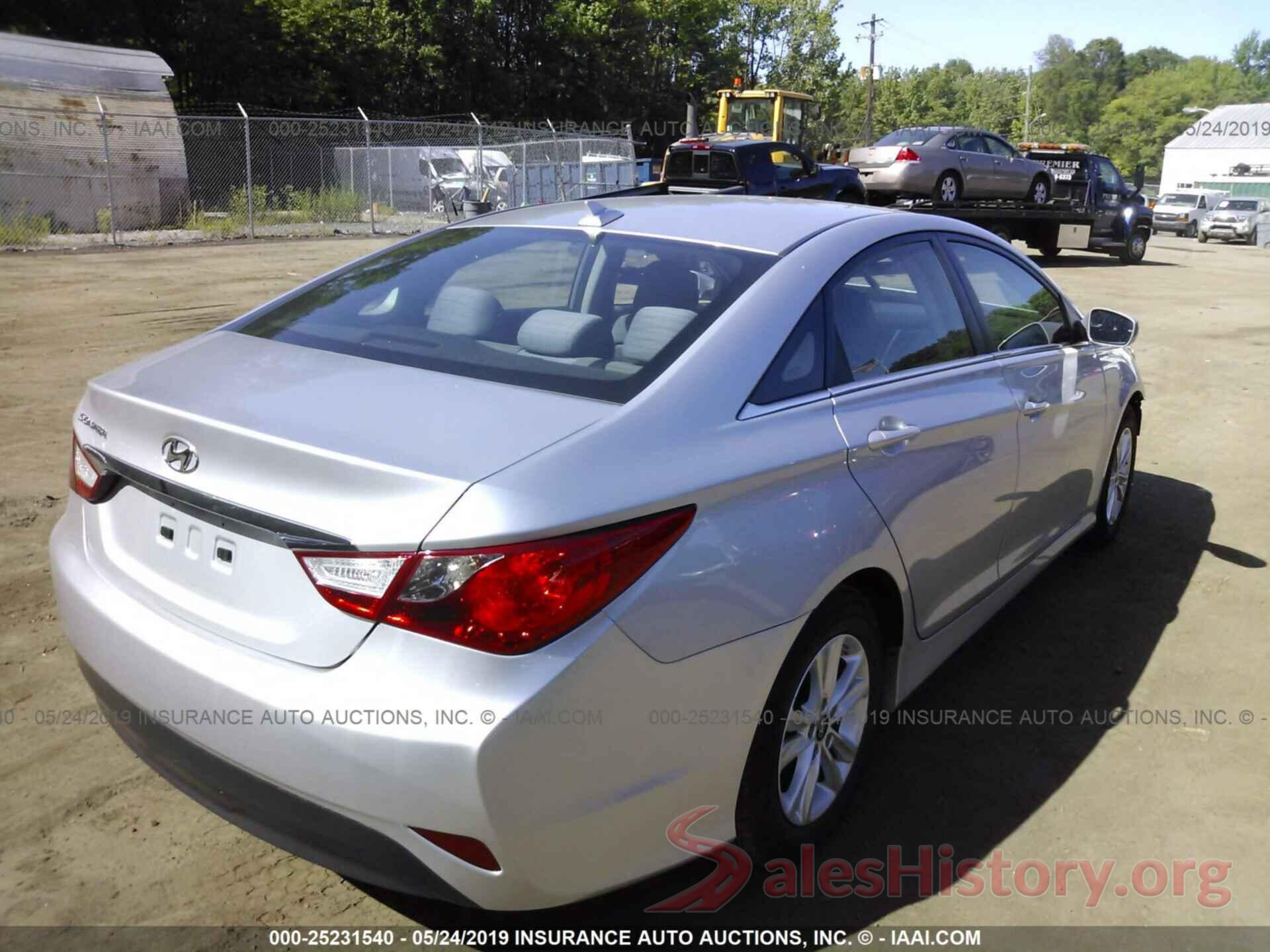 5NPEB4AC0EH942088 2014 HYUNDAI SONATA