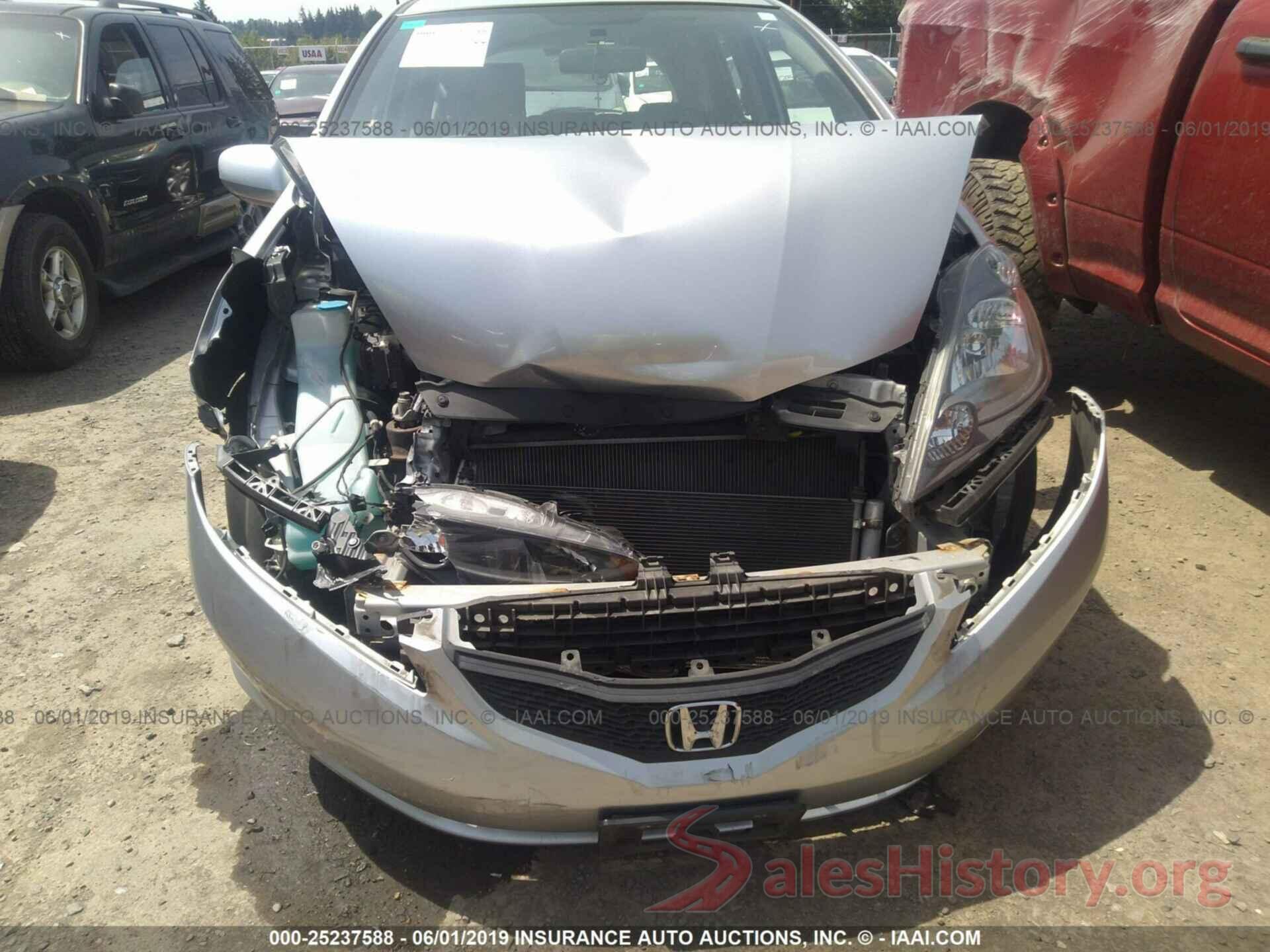 JHMGE8H37DC068084 2013 HONDA FIT