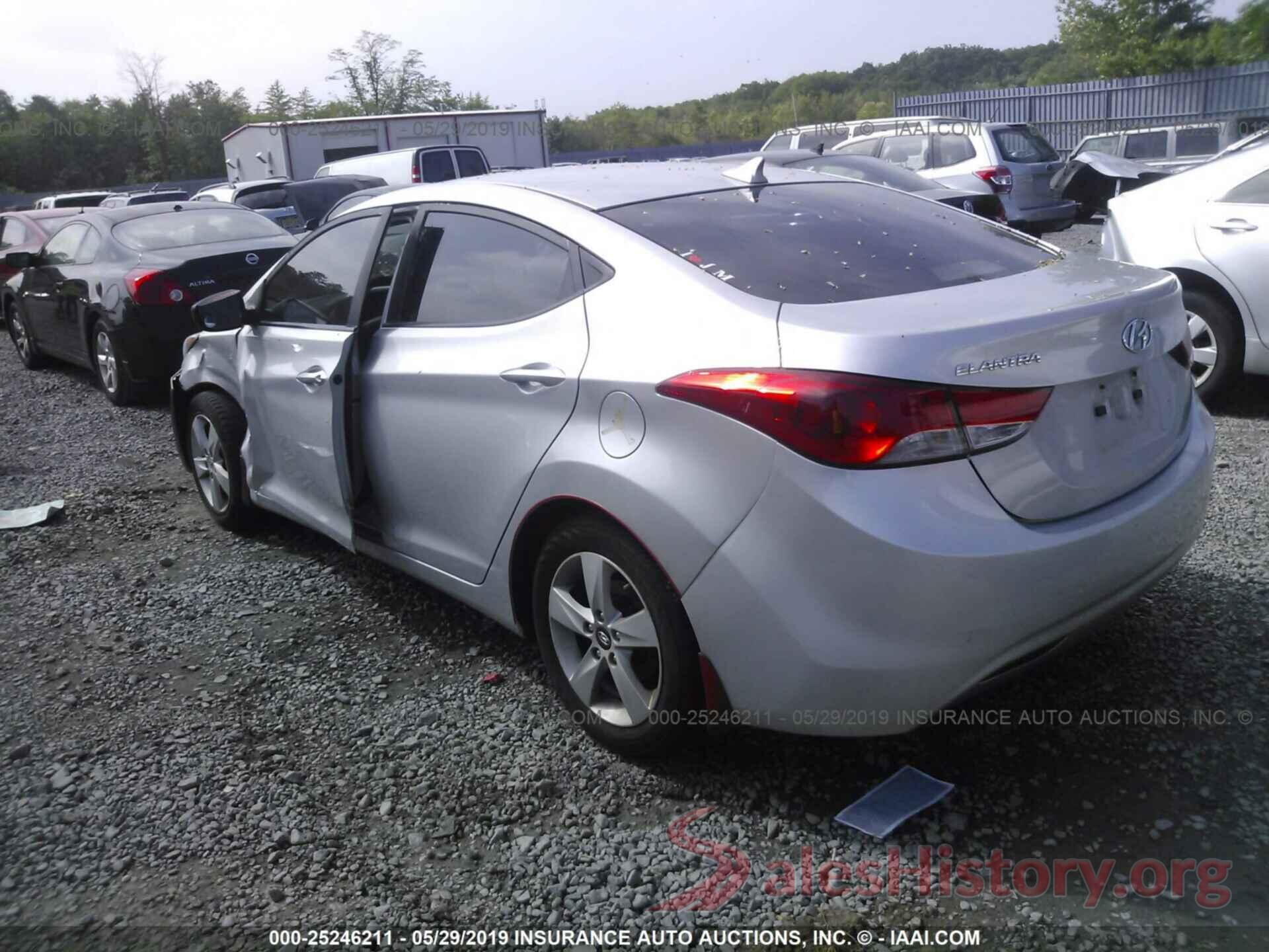 KMHDH4AE9DU900997 2013 HYUNDAI ELANTRA