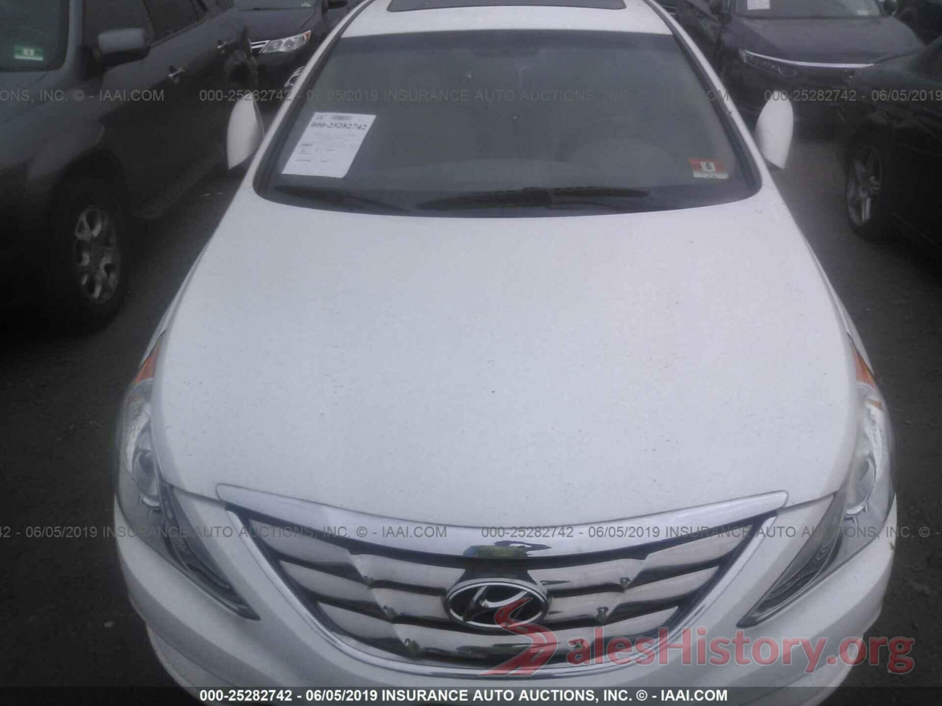 5NPEC4AC2BH307513 2011 HYUNDAI SONATA