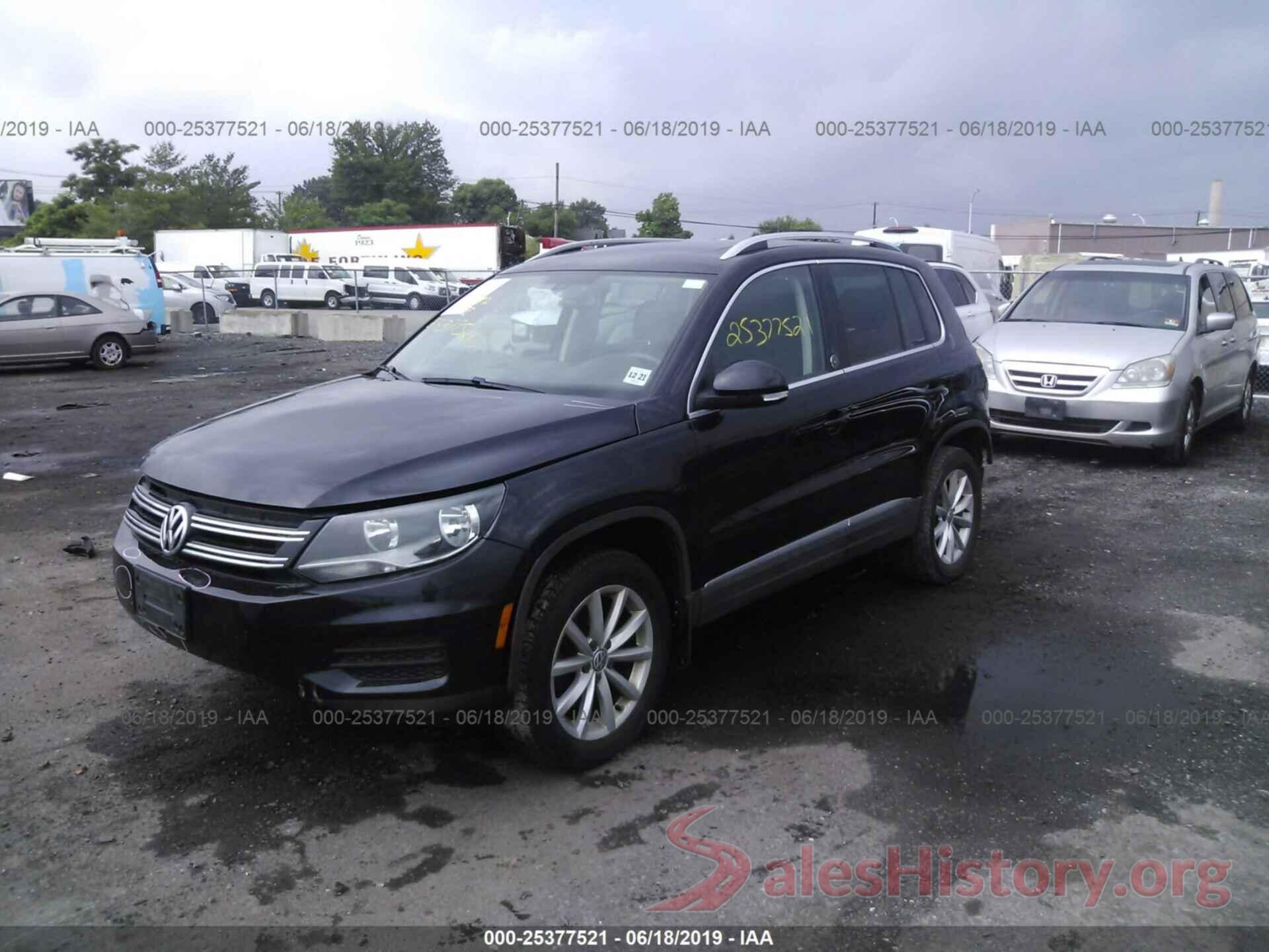 WVGSV7AX9HK004042 2017 VOLKSWAGEN TIGUAN