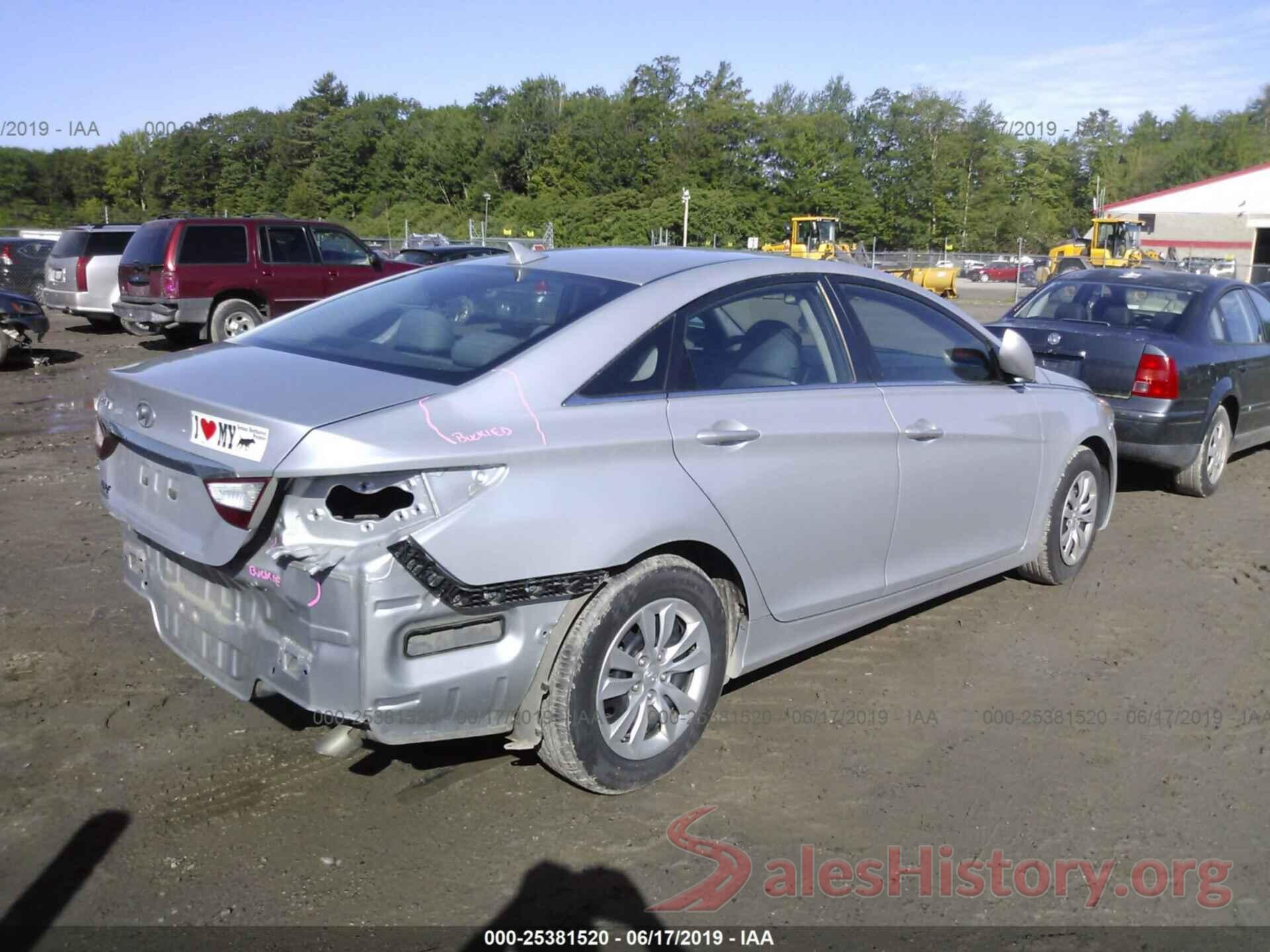 5NPEB4AC1BH255536 2011 HYUNDAI SONATA