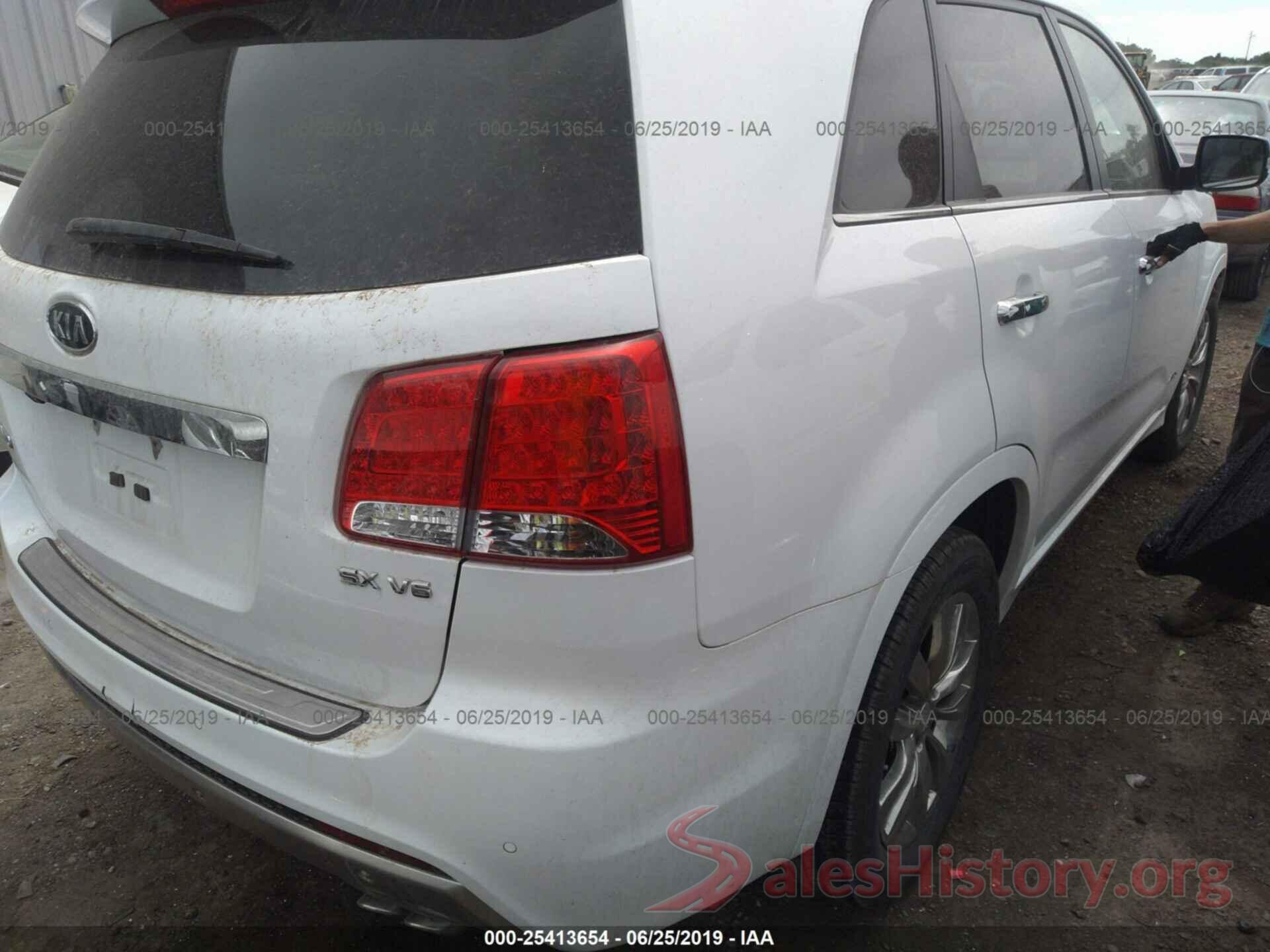 5XYKWDA24DG311624 2013 KIA SORENTO