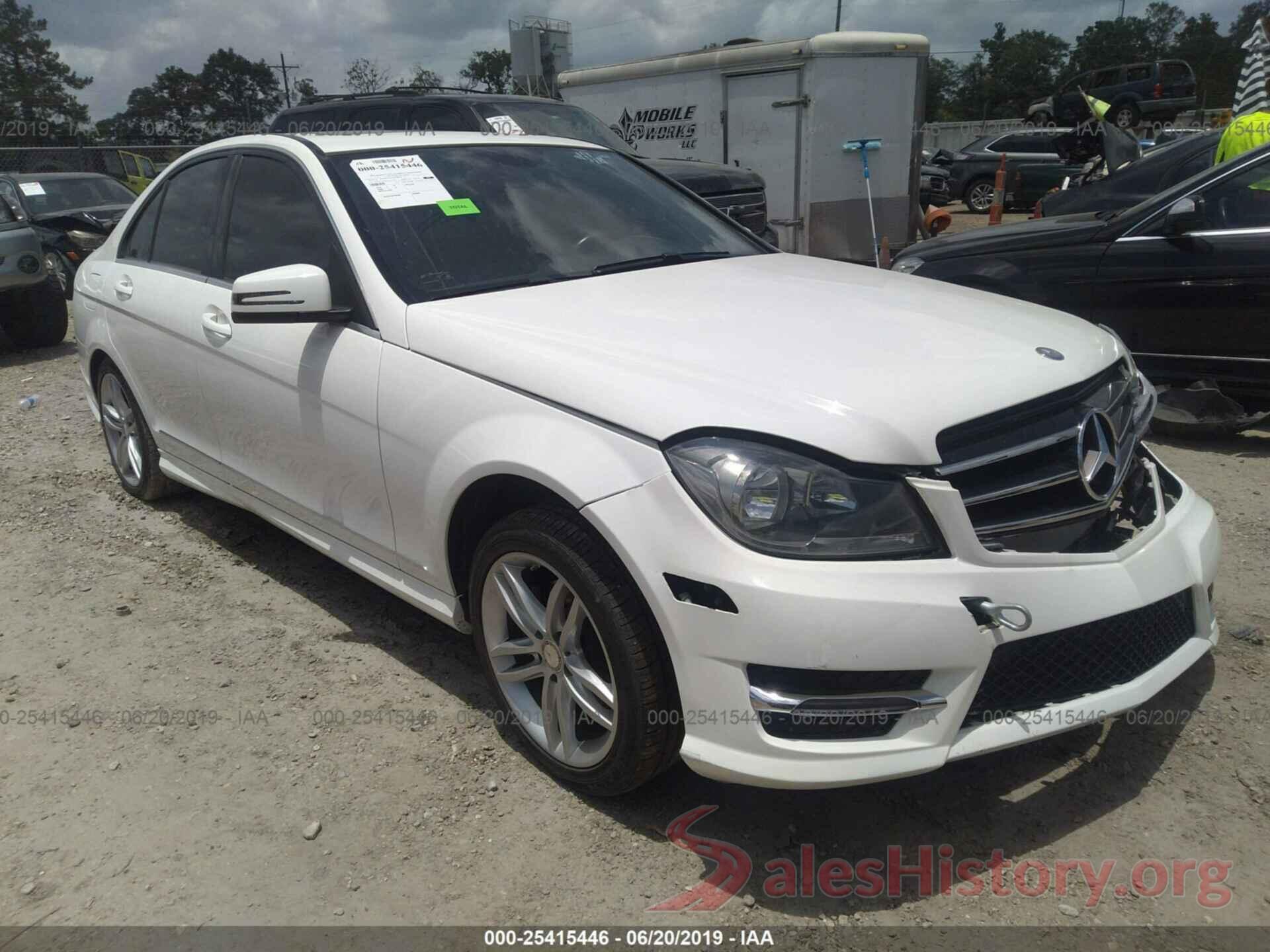 WDDGF4HB4EA933725 2014 MERCEDES-BENZ C