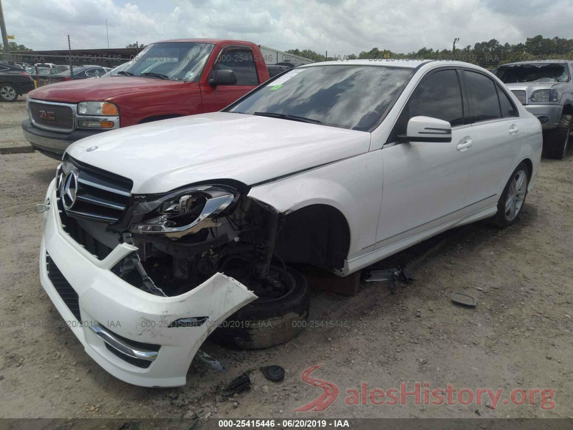 WDDGF4HB4EA933725 2014 MERCEDES-BENZ C