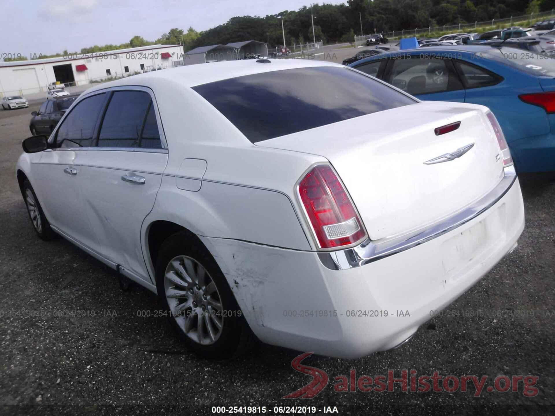 2C3CA5CG8BH579905 2011 CHRYSLER 300