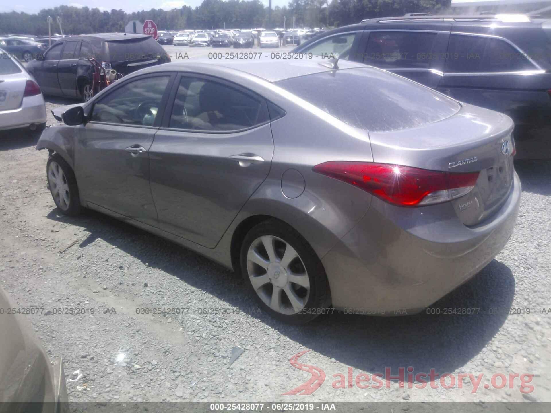 5NPDH4AEXDH171519 2013 HYUNDAI ELANTRA