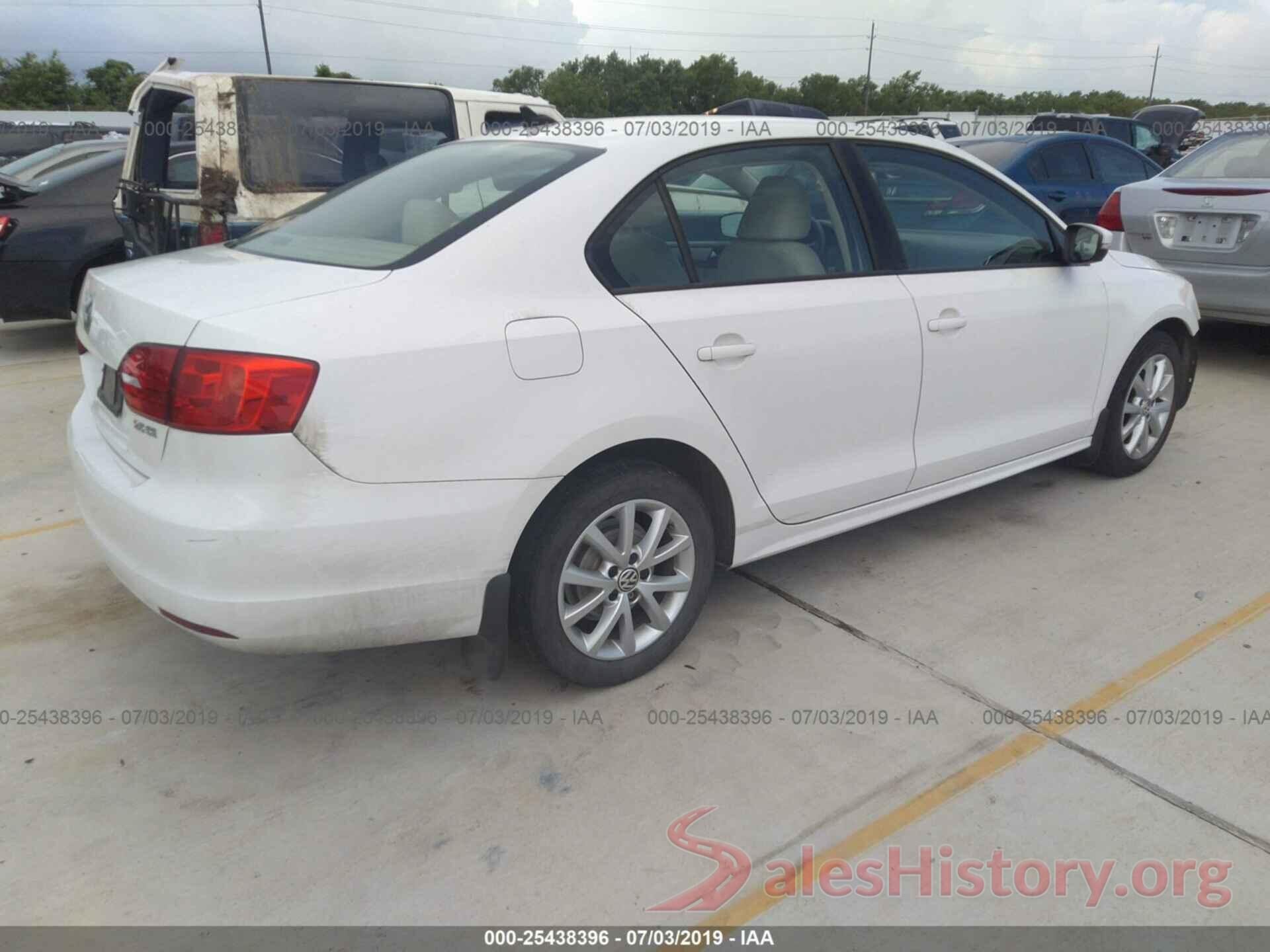 3VWDP7AJ7CM339818 2012 VOLKSWAGEN JETTA