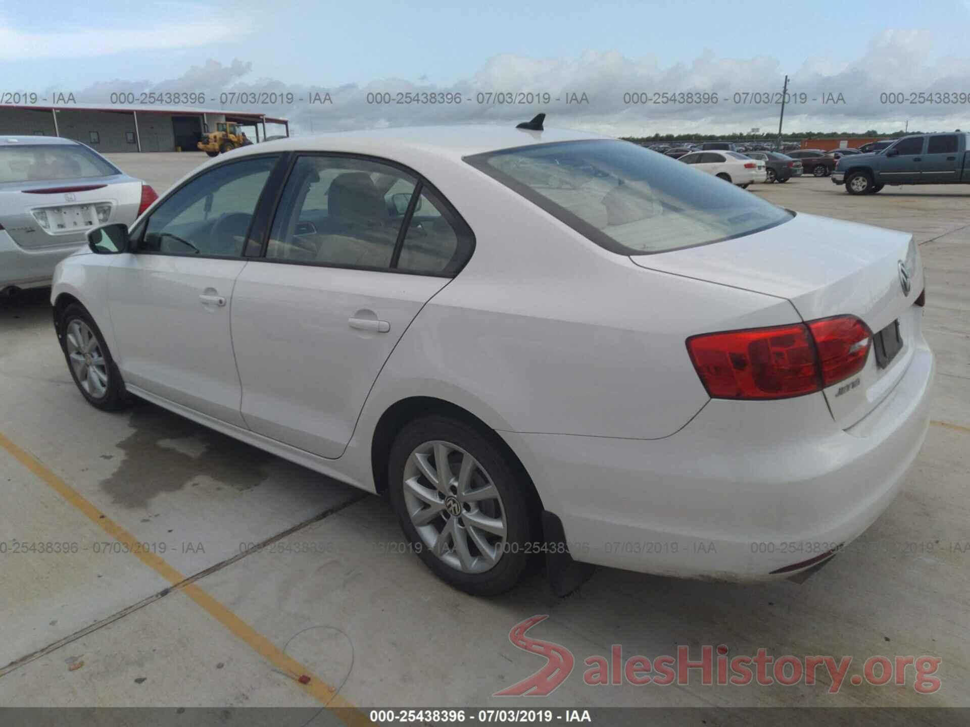 3VWDP7AJ7CM339818 2012 VOLKSWAGEN JETTA