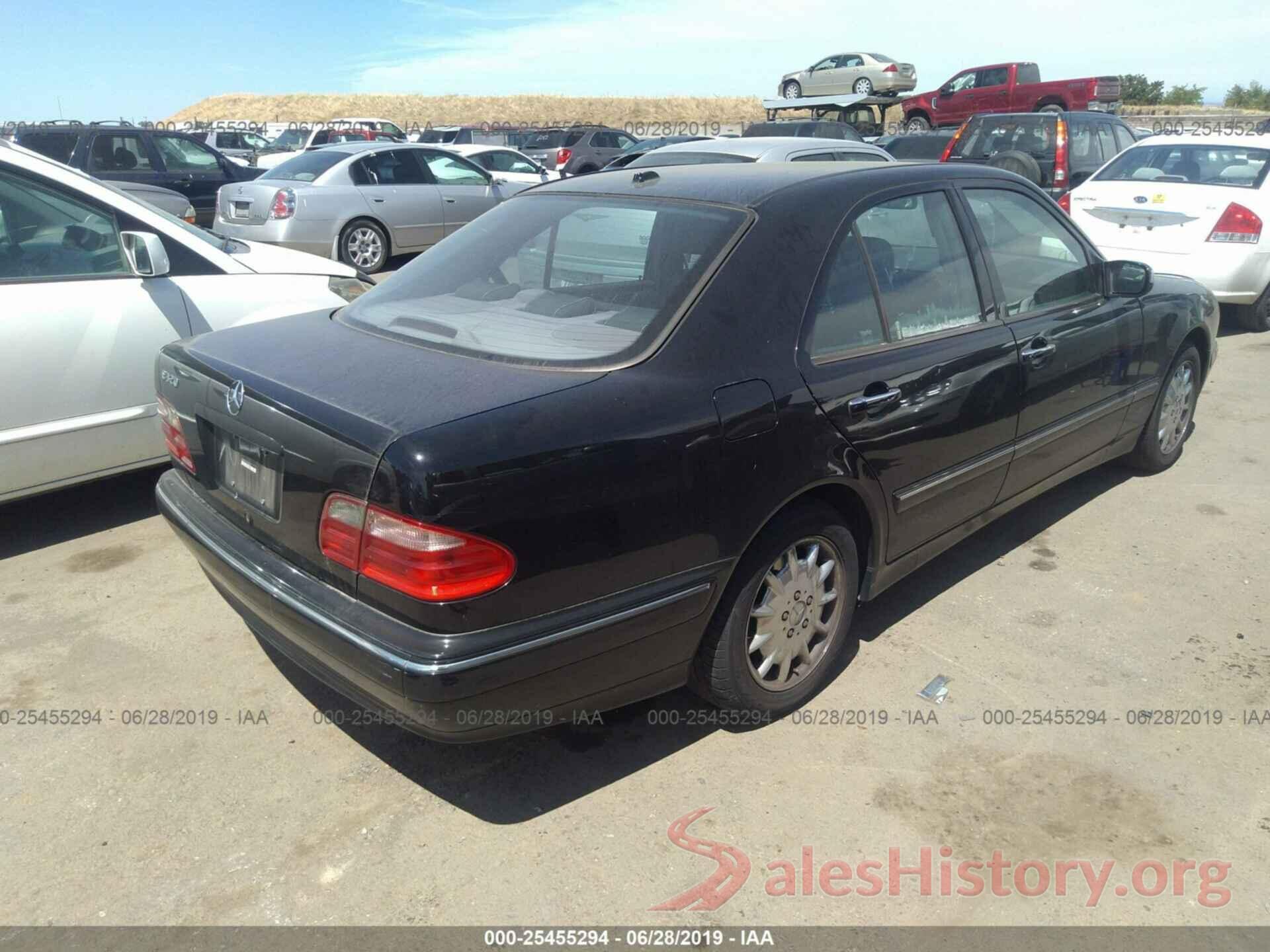 WDBJF65J1YB155873 2000 MERCEDES-BENZ E