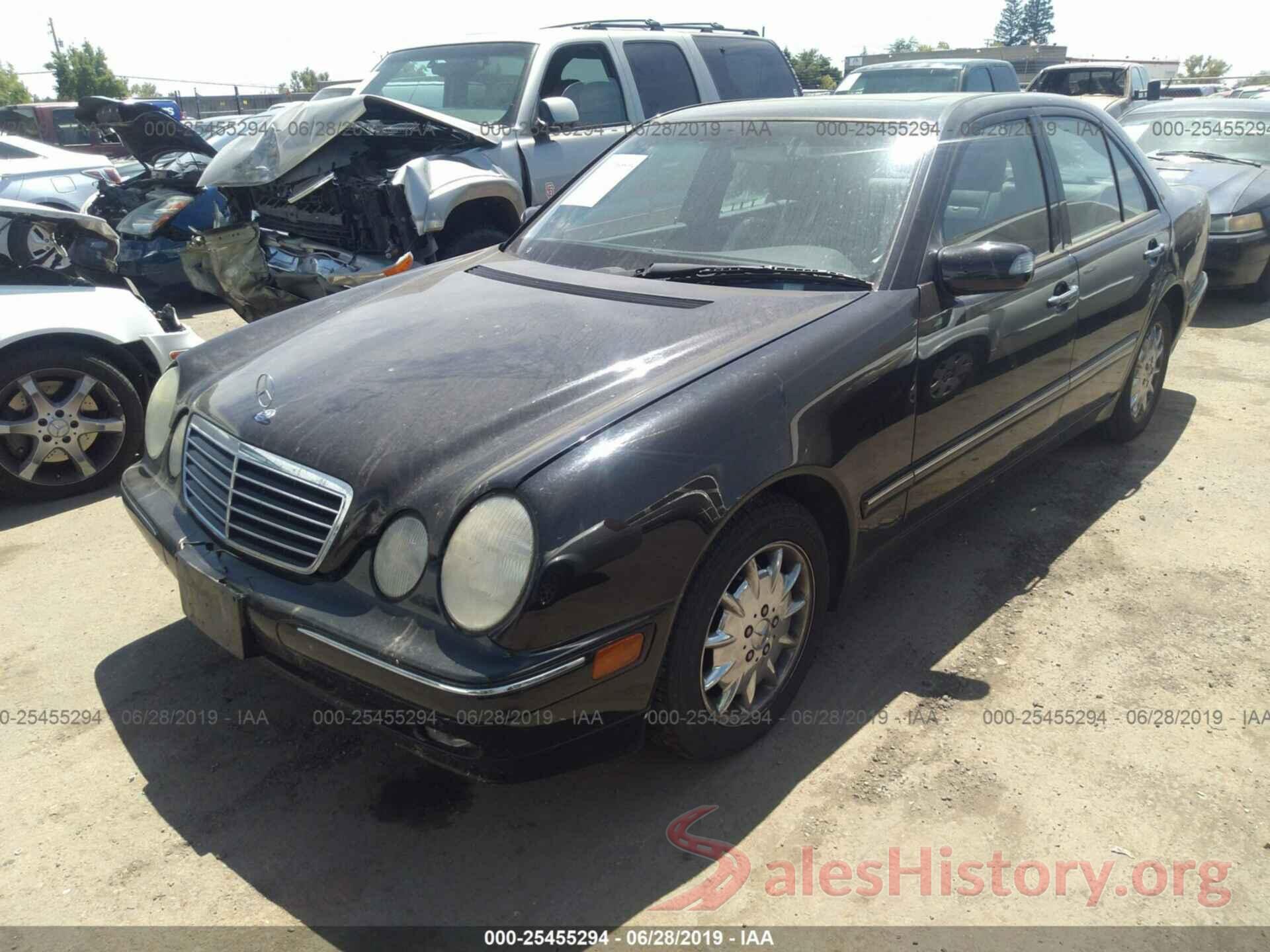 WDBJF65J1YB155873 2000 MERCEDES-BENZ E