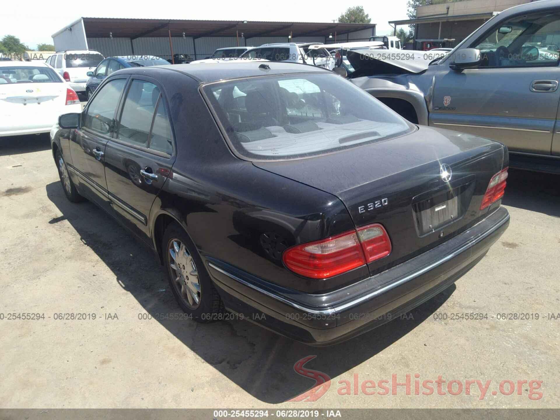 WDBJF65J1YB155873 2000 MERCEDES-BENZ E