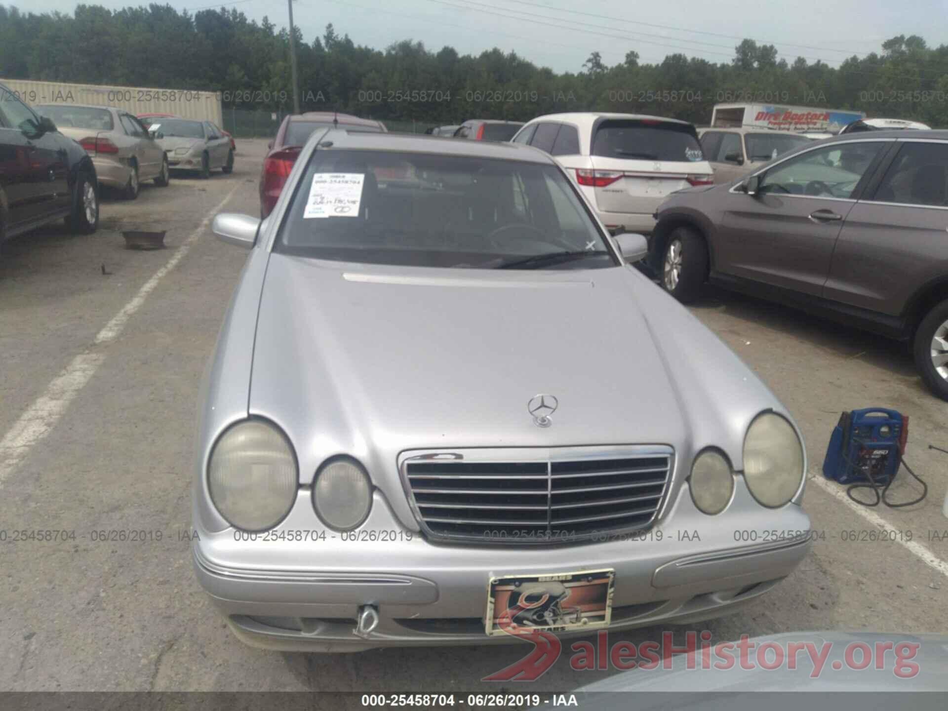 WDBJF82J31X056982 2001 MERCEDES-BENZ E