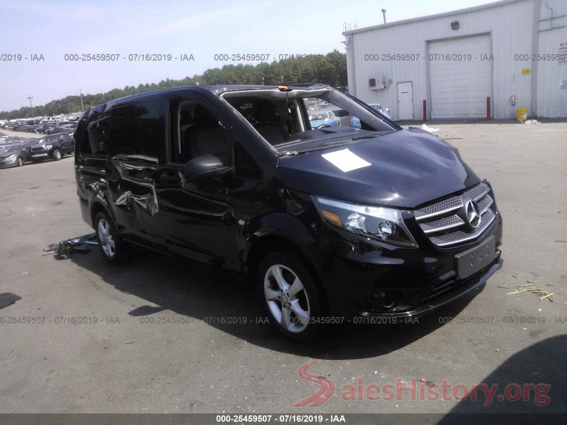 WD4PG2EE2J3408595 2018 MERCEDES-BENZ METRIS