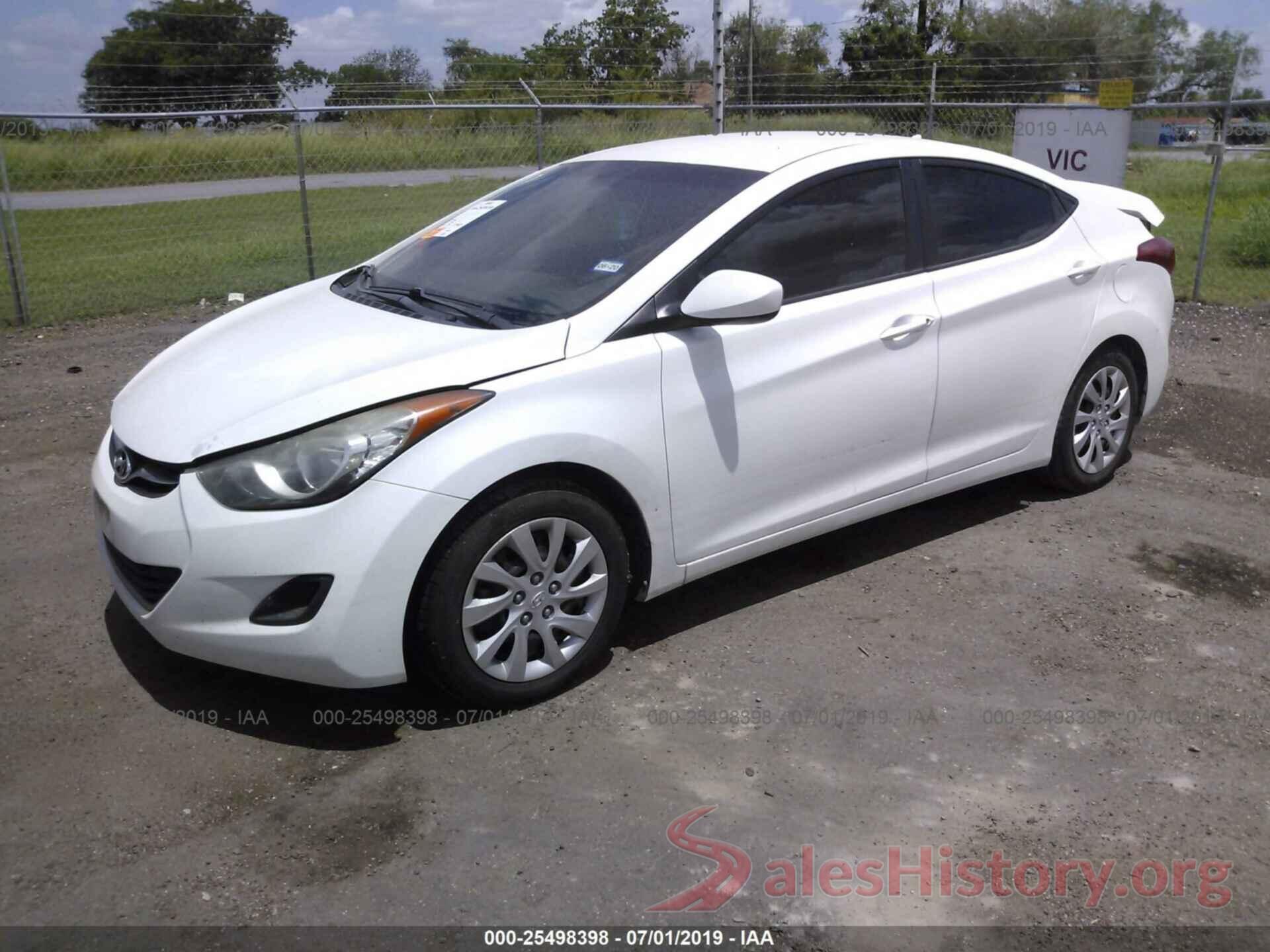 5NPDH4AE6DH158668 2013 HYUNDAI ELANTRA