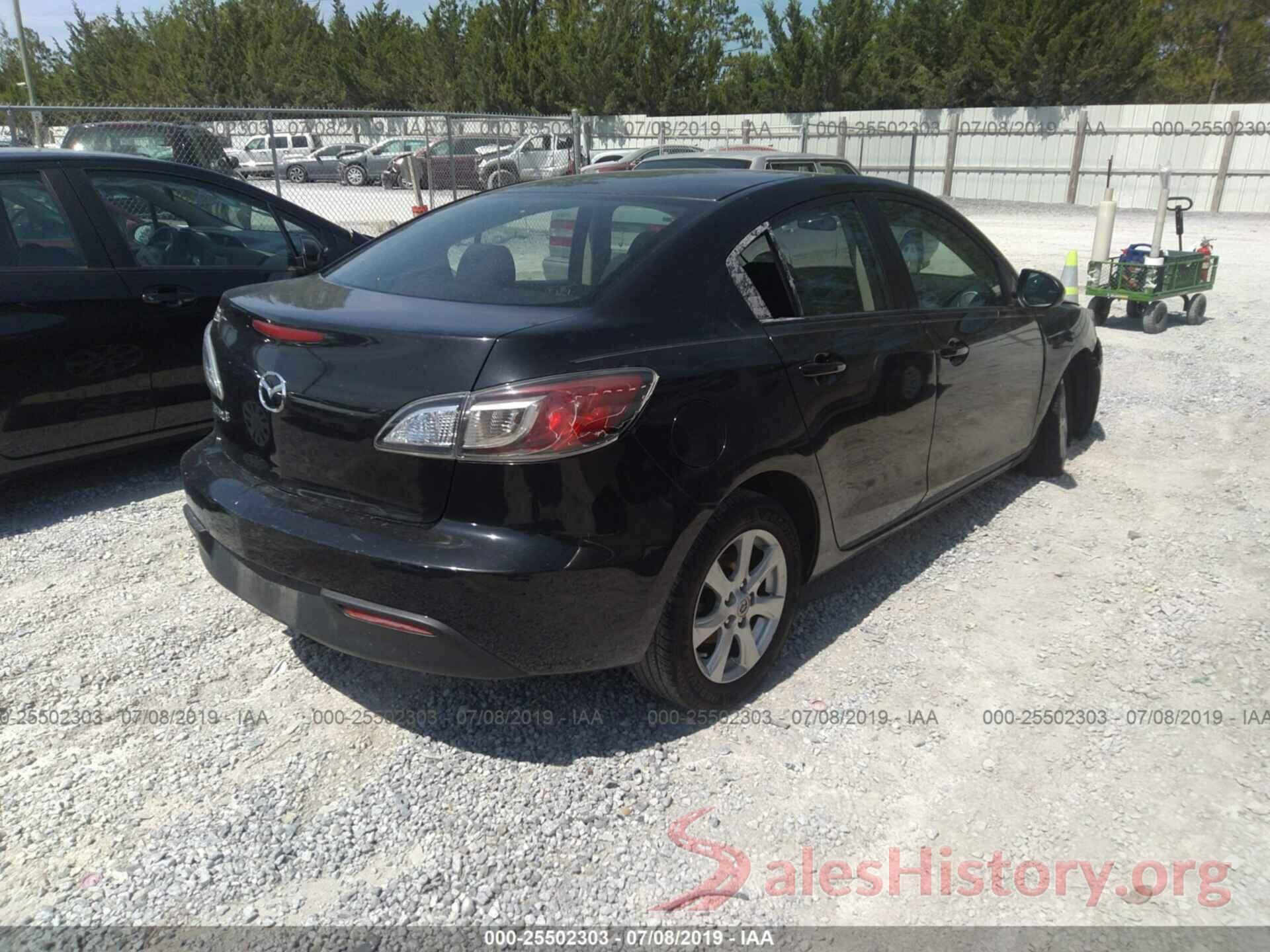 JM1BL1VF3B1439189 2011 MAZDA 3