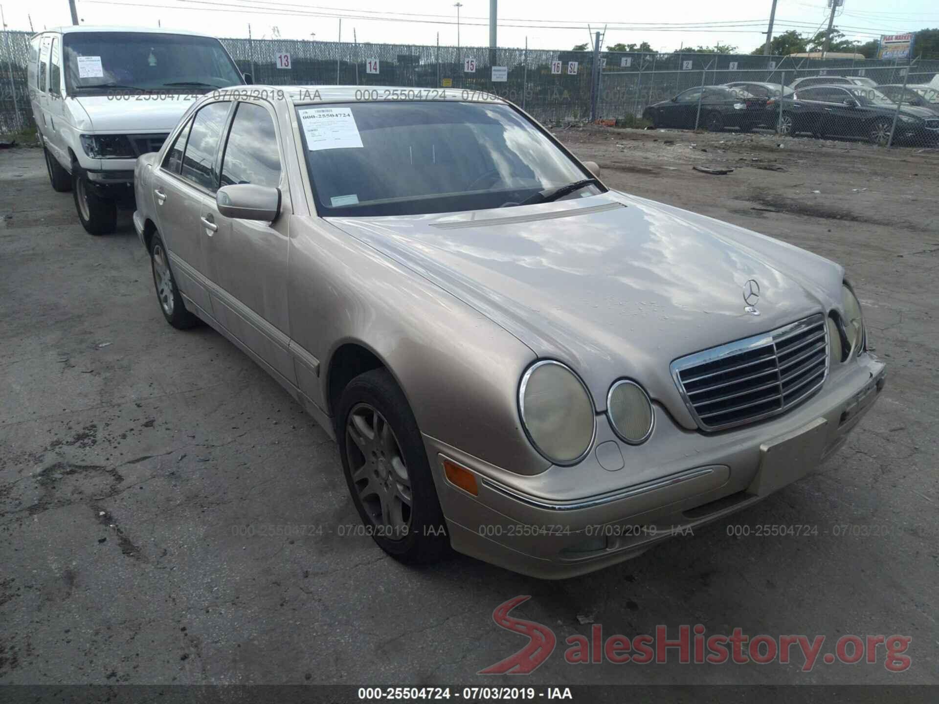 WDBJF82J81X047520 2001 MERCEDES-BENZ E