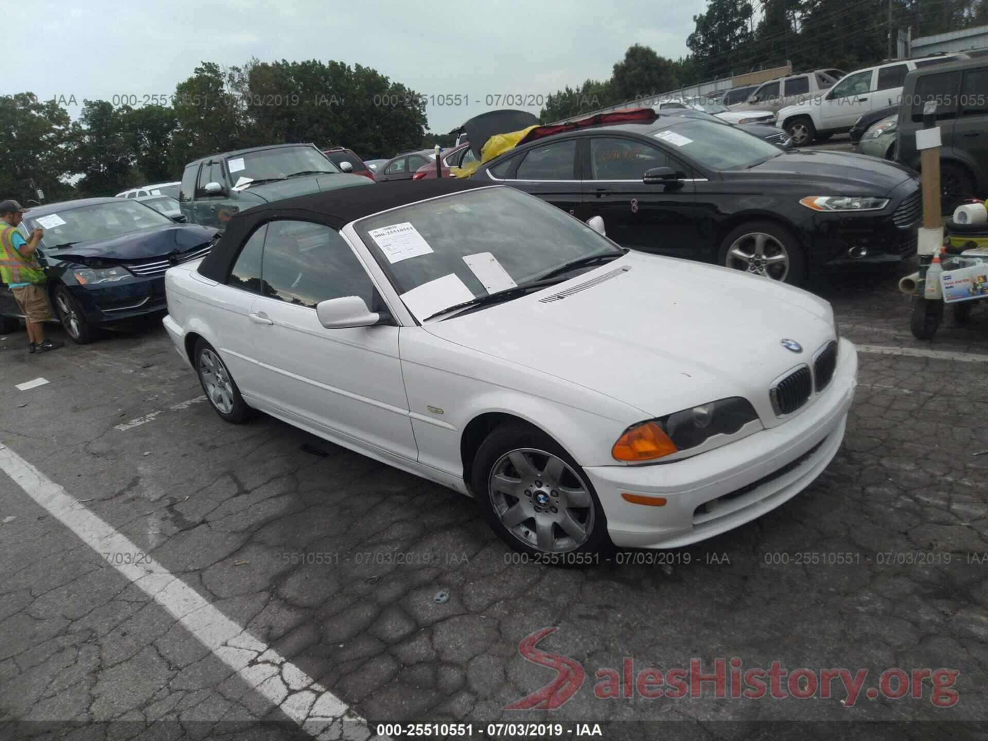 WBABS33421JY50630 2001 BMW 325