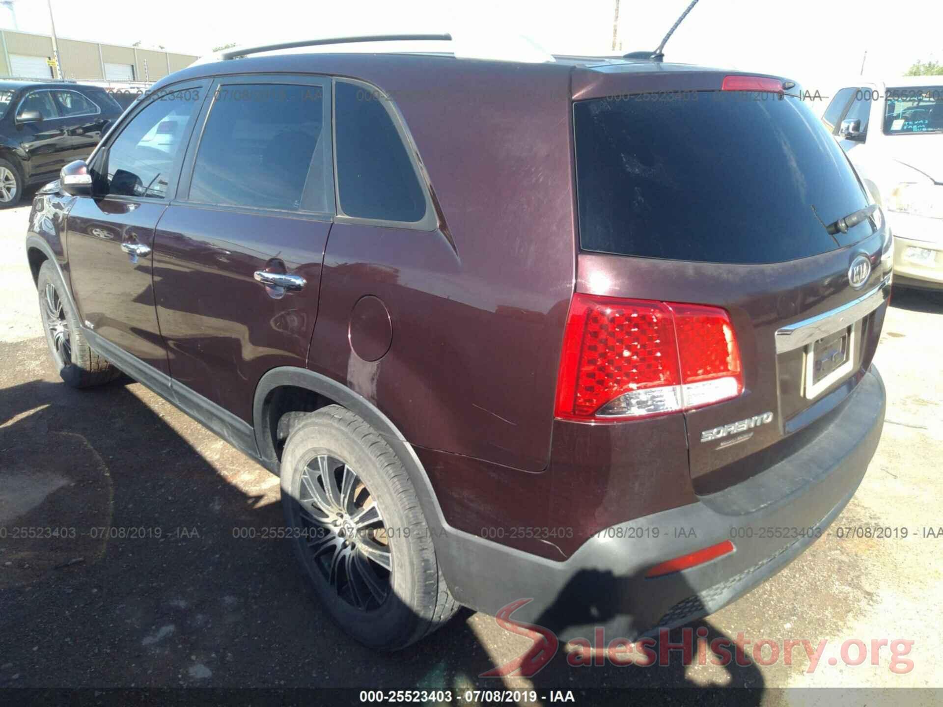 5XYKTDA26BG166270 2011 KIA SORENTO