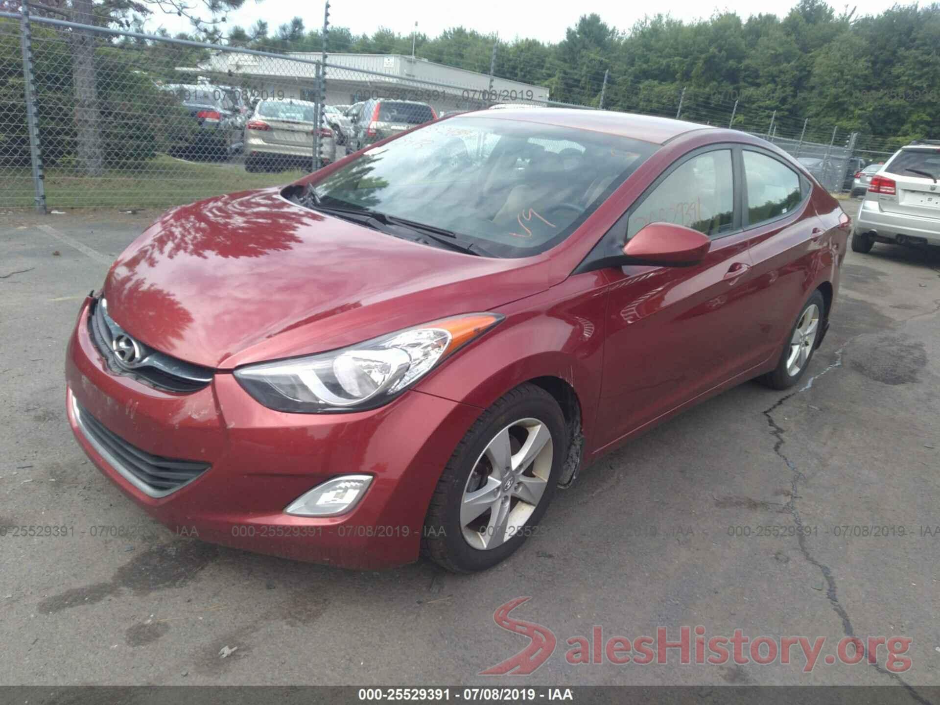 5NPDH4AE5DH195744 2013 HYUNDAI ELANTRA