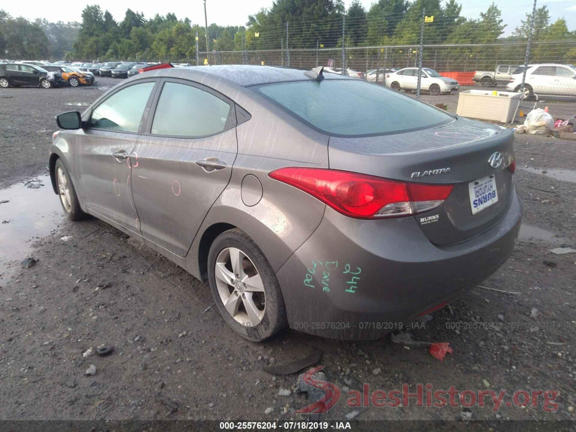 5NPDH4AE3DH231270 2013 HYUNDAI ELANTRA